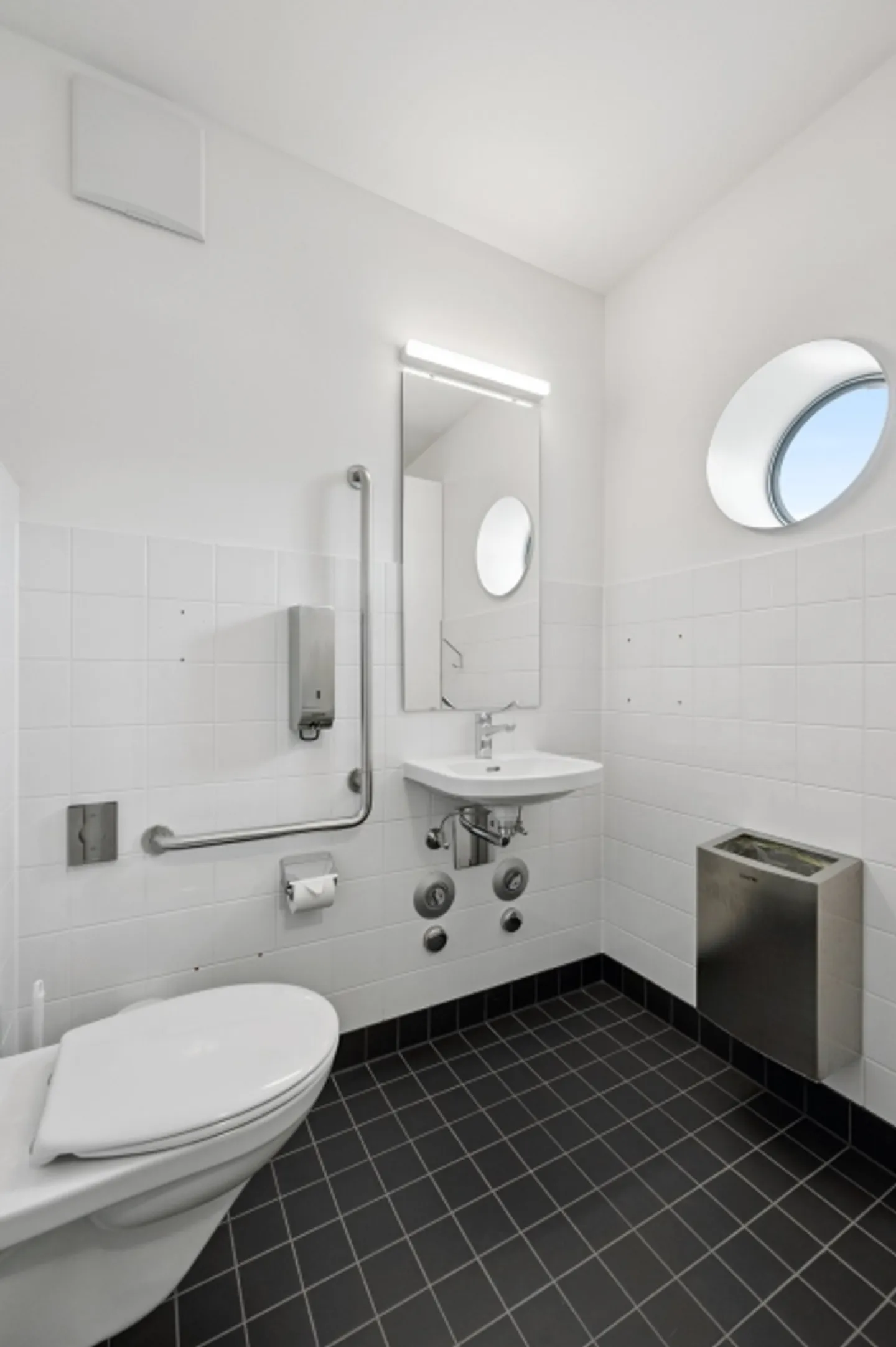 Bureau à louer - Photo 10 sur 12