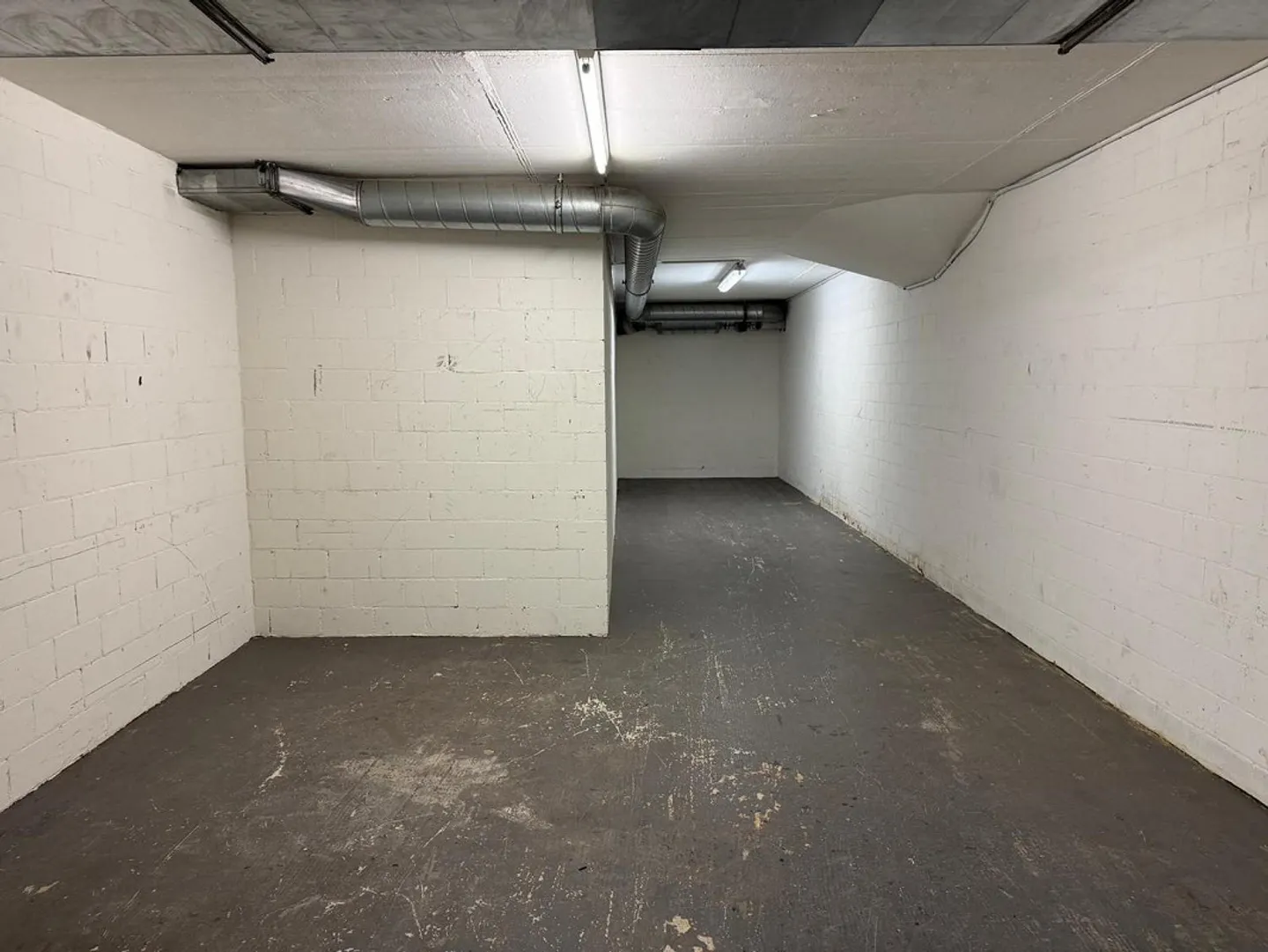 Practical Storage Space in Winterthur-Töss! - Photo 2 of 2