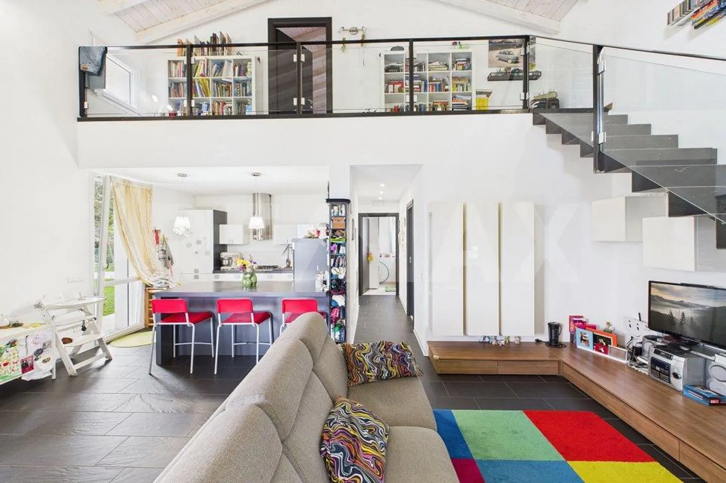 CADEGLIANO-VICONAGO (VA) - Modernes, ruhiges Haus mit Panoramasicht und Erweiterungsmöglichkeit - Foto 8 di 13