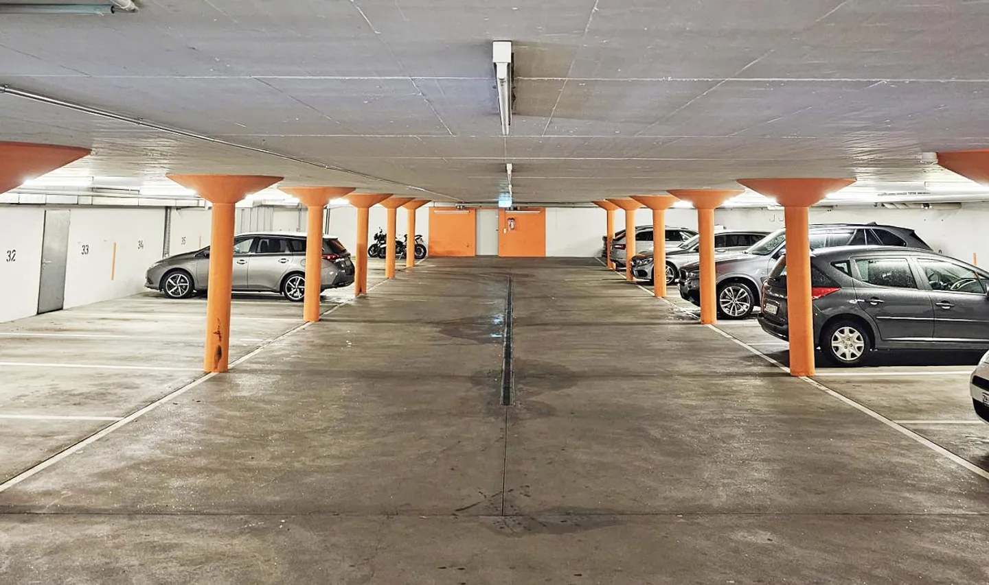 Posto auto nel garage sotterraneo - Foto 2 di 2