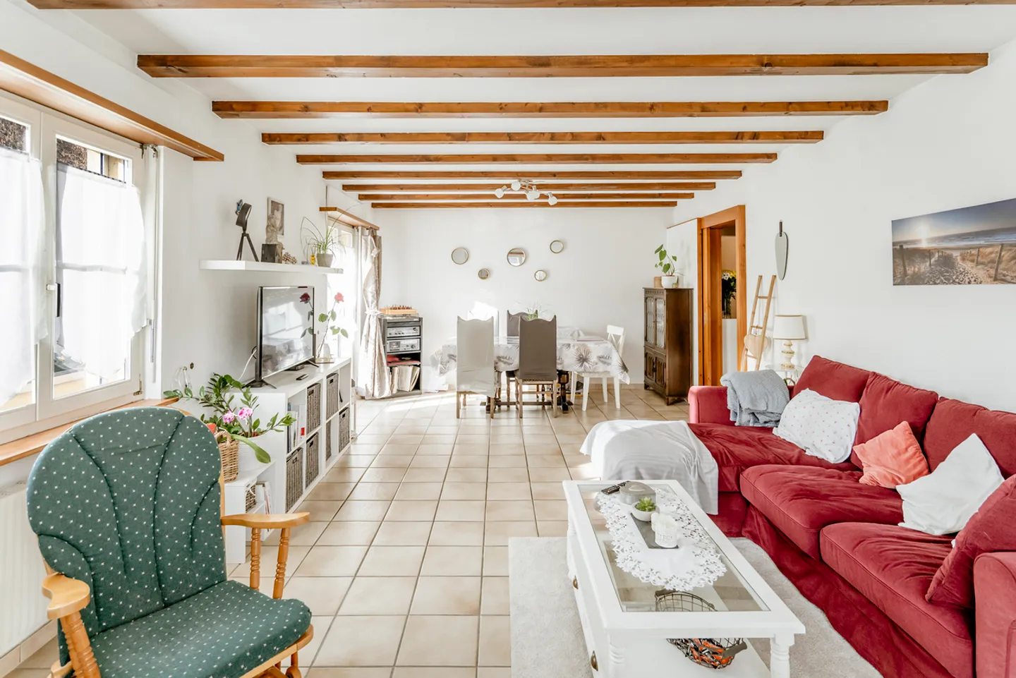 Villa with 2 apartments and open view - Photo 4 of 23