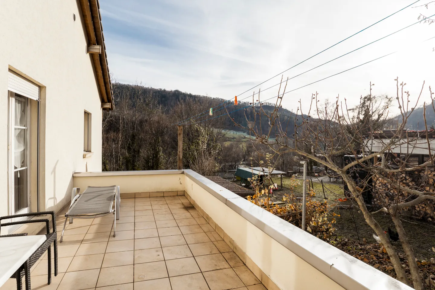 Villa with 2 apartments and open view - Photo 14 of 23