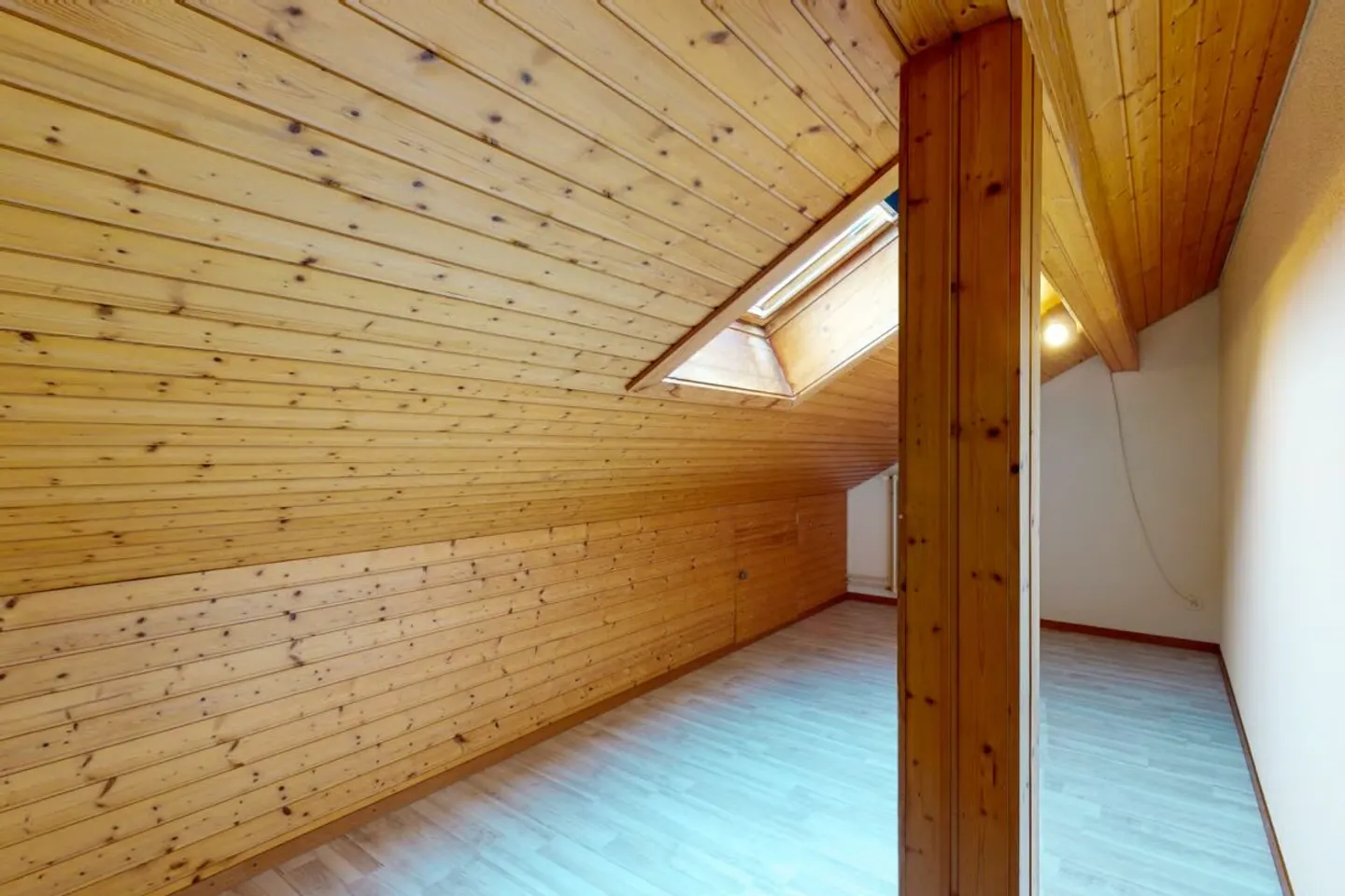 2,5-Zimmer Dachwohnung - Foto 5 von 9
