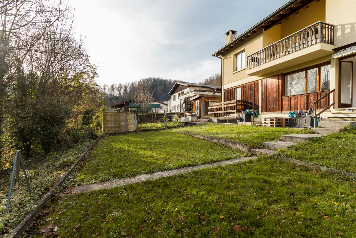 Villa with 2 apartments and open view - Photo 23 of 23