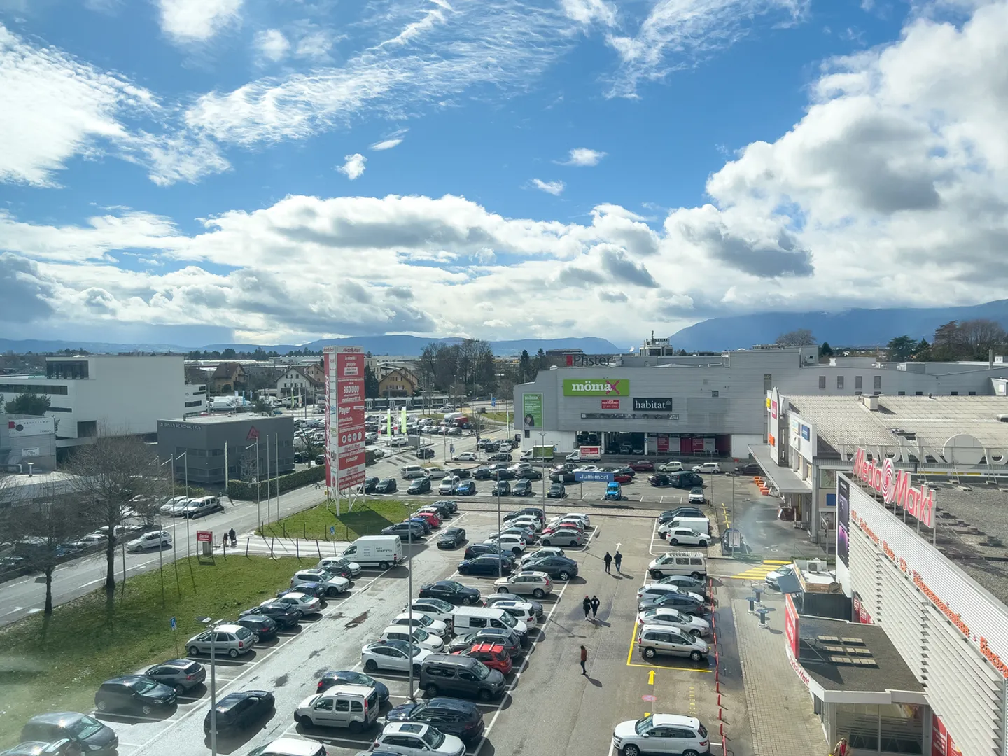 Magnifico Open Space/Ufficio di 240 m2 a Meyrin in AFFITTO - Foto 3 di 6