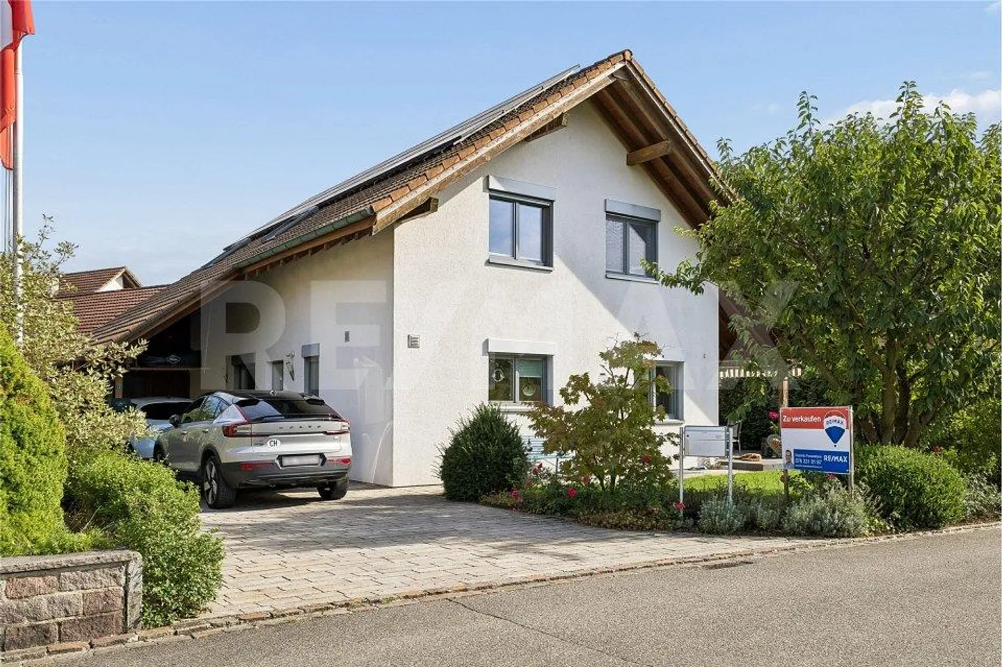Maison individuelle bien entretenue avec une atmosphère de vie accueillante - Photo 3 sur 13