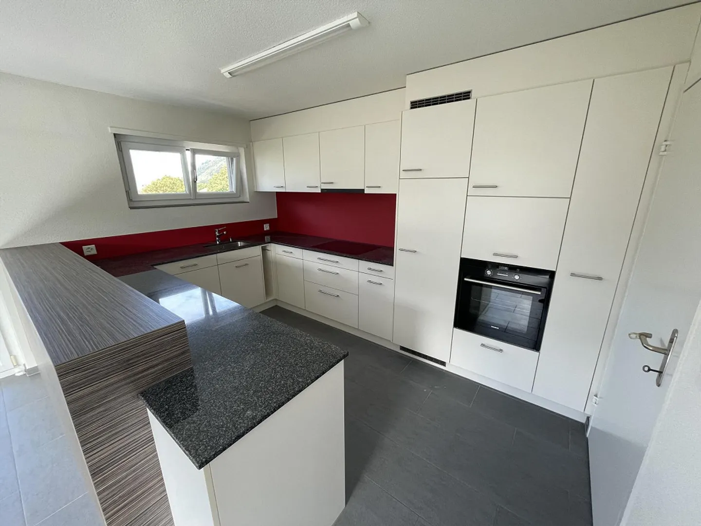 Zentrales Apartment in Altdorf - Foto 1 von 12