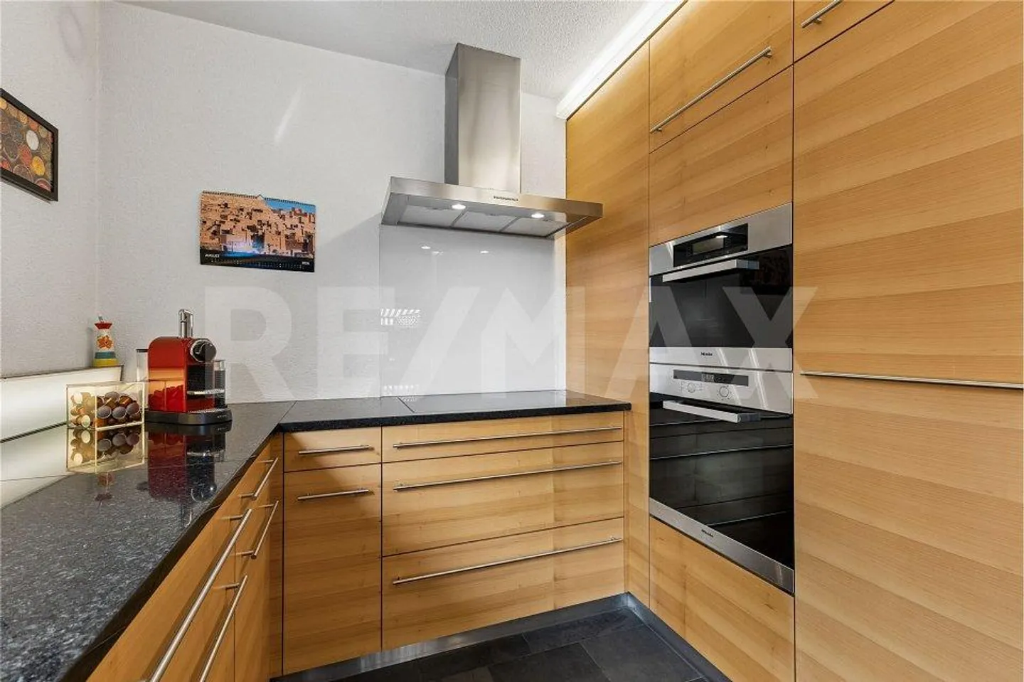 Maison individuelle bien entretenue avec une atmosphère de vie accueillante - Photo 9 sur 13