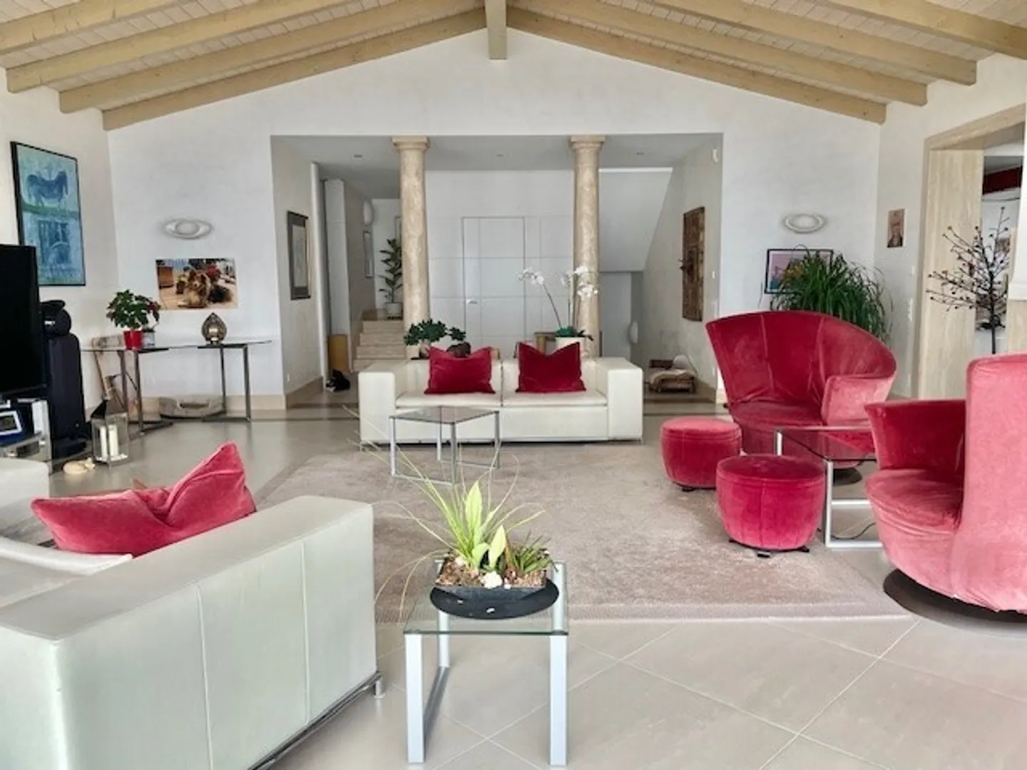 Uncertain Times: Your Safe Haven in the Heart of Switzerland - Photo 5 of 22