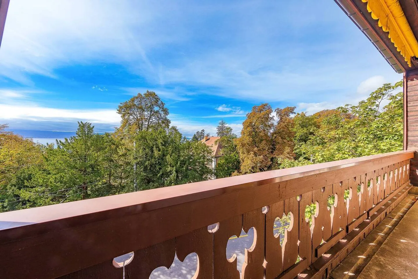 Exceptional 5.5-room apartment with 2 balconies on the top floor, just steps from Ouchy. - Photo 6 of 8