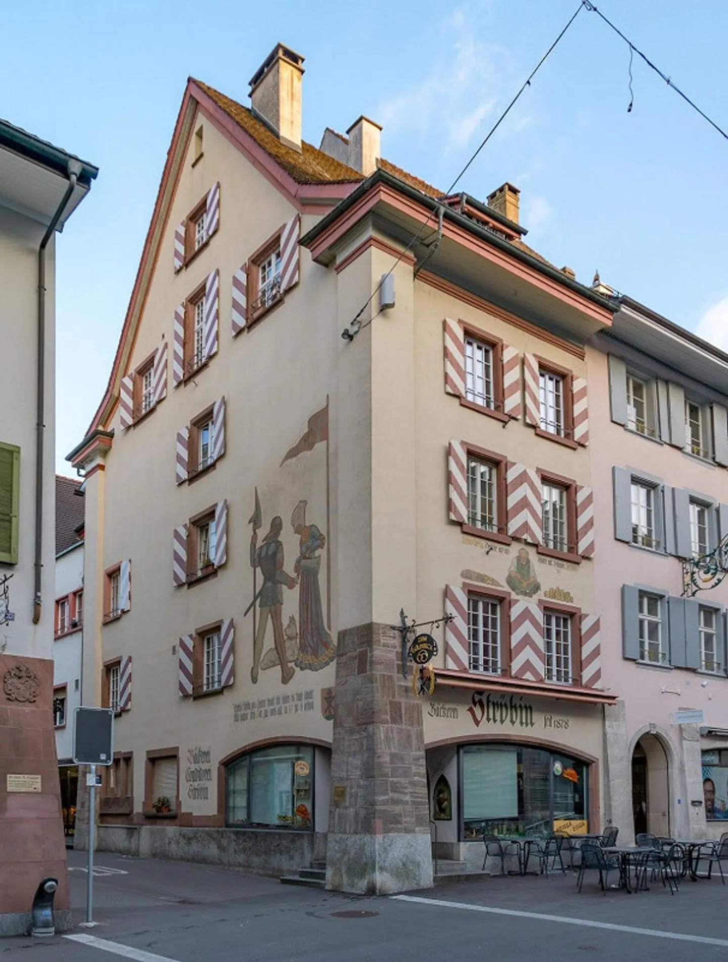 Charmante Attikawohnung mit Galerie - Foto 3 von 14