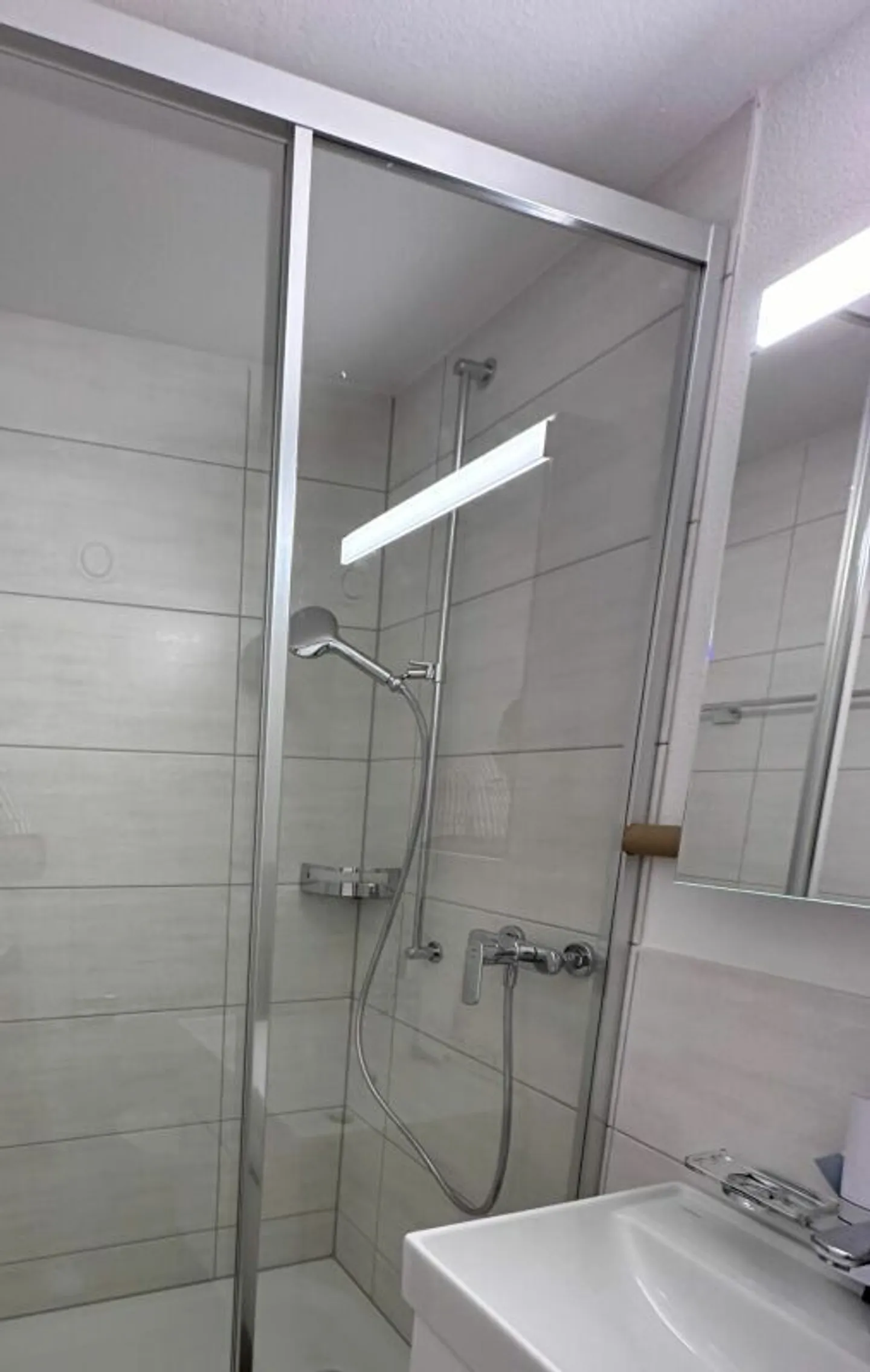 Appartement 3 1/2 pièces, 1er étage centre - Photo 2 sur 10