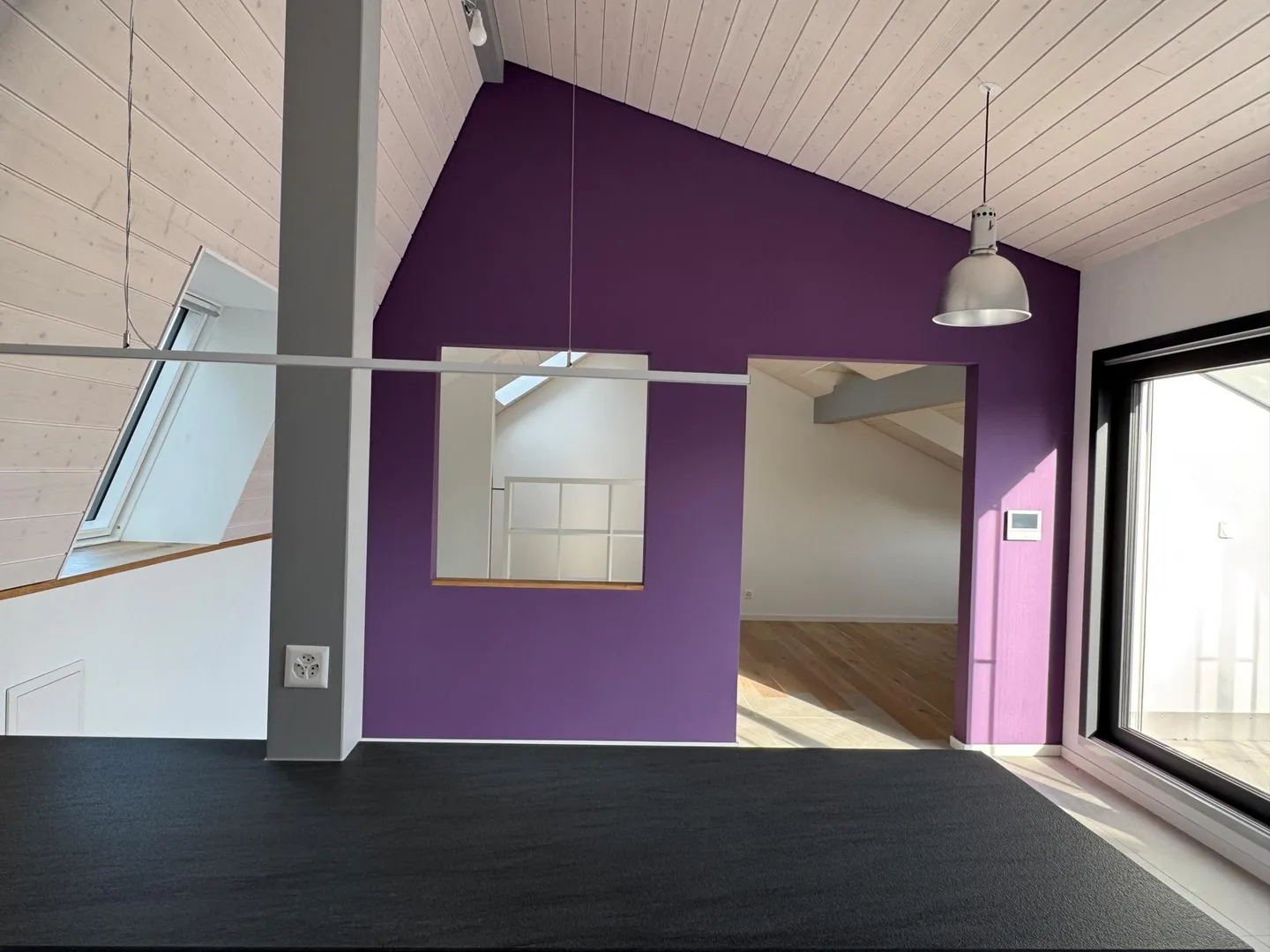 Raro: appartamento mansardato con ingresso indipendente - Foto 6 di 9