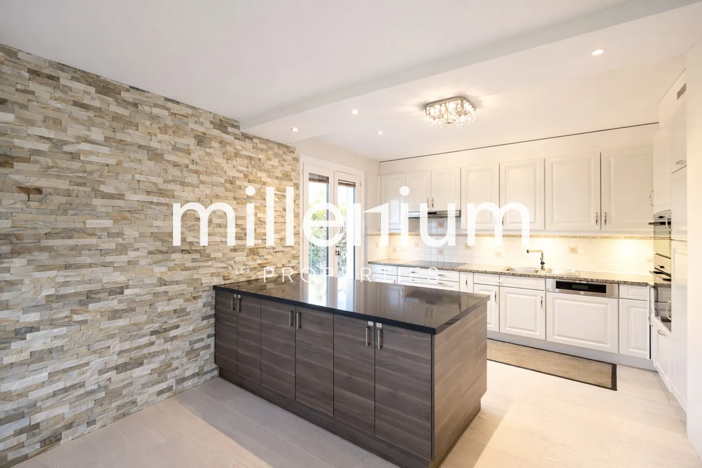 Belle maison 8P avec piscine à Onex  - Foto 6 von 10