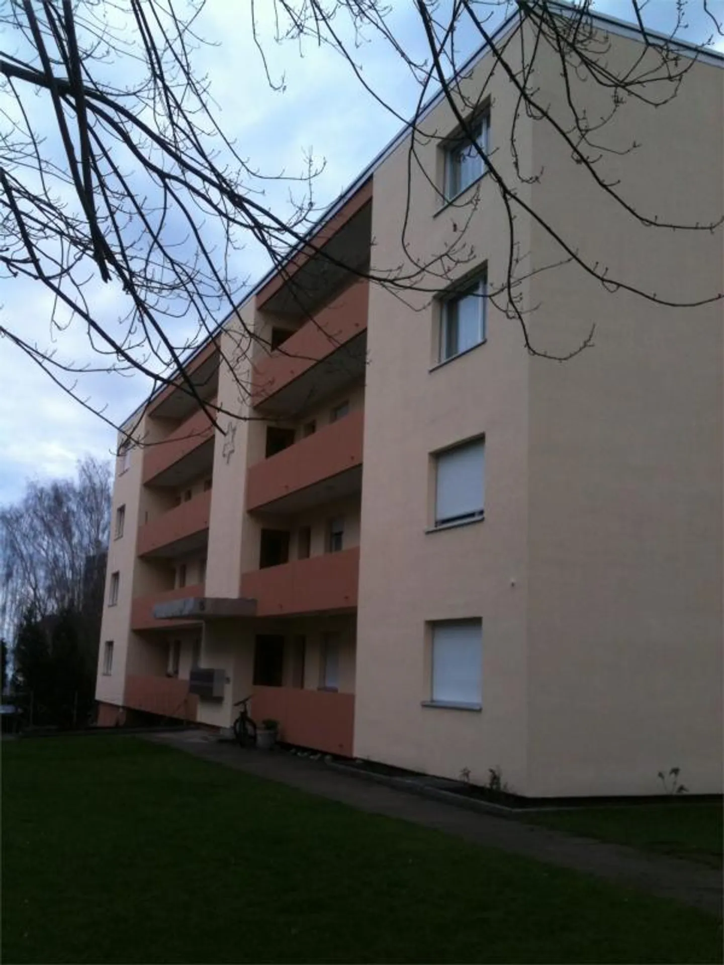 Appartement pratique et rénové de 4 pièces à louer - Photo 5 sur 6