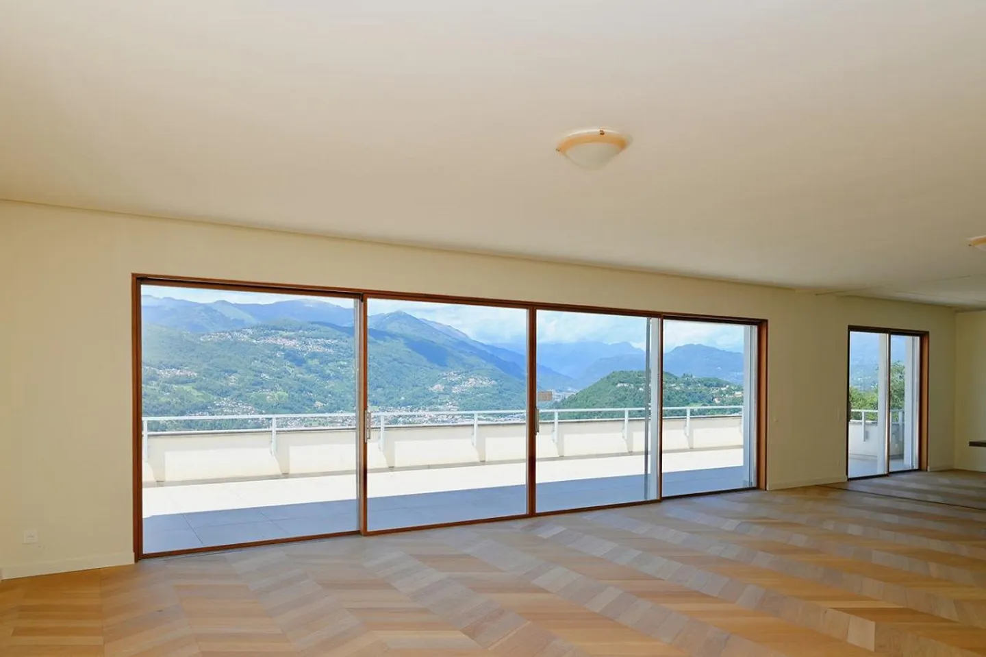 Luxus-Penthouse mit Teilseeblick, Privatpool und SPA - Foto 6 von 18