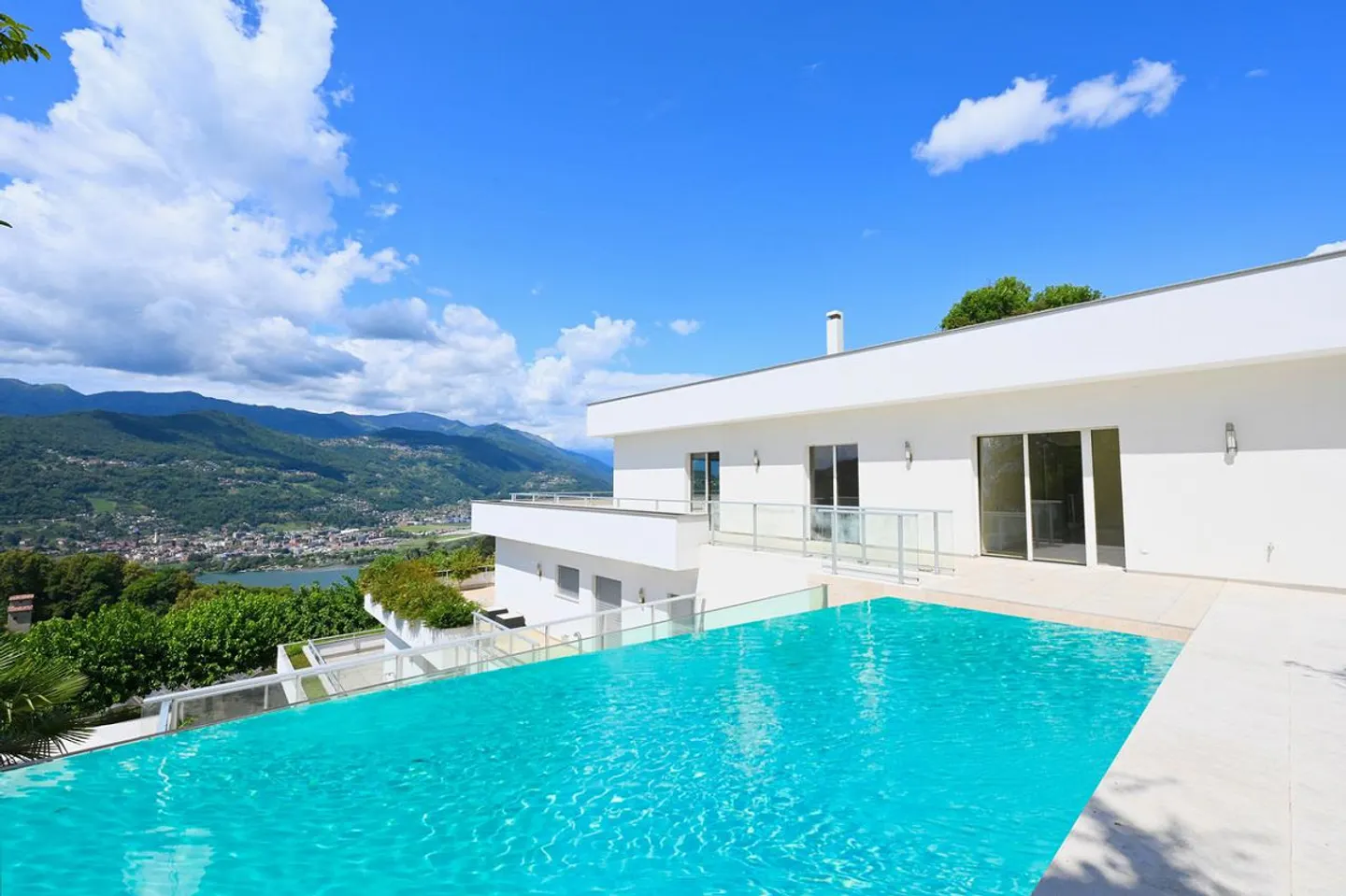 Luxus-Penthouse mit Teilseeblick, Privatpool und SPA - Foto 1 von 18