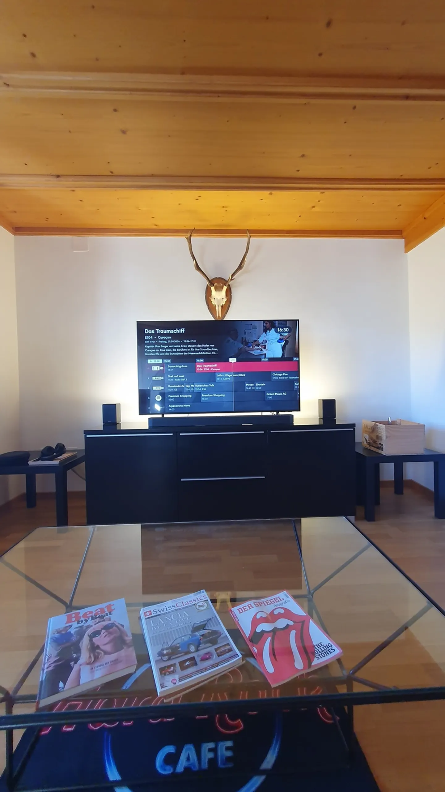 Chalet with Stunning Mountain Views - Photo 1 of 10