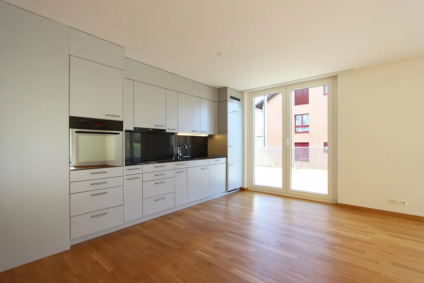 Grosszügige 2.5-Zimmerwohnung - Foto 2 von 7