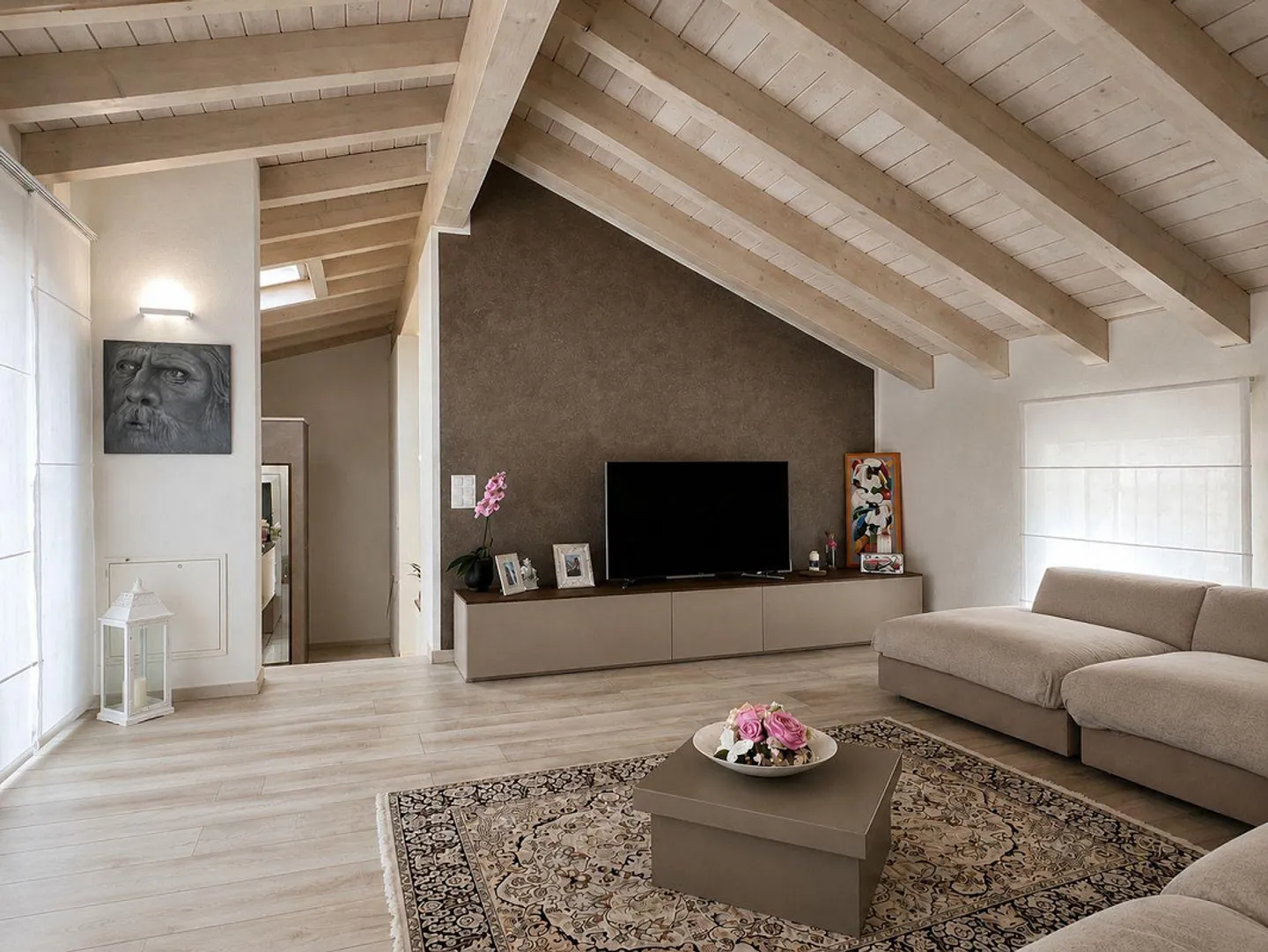 Casa esclusiva con alto standard e ascensore interno - Foto 3 di 22