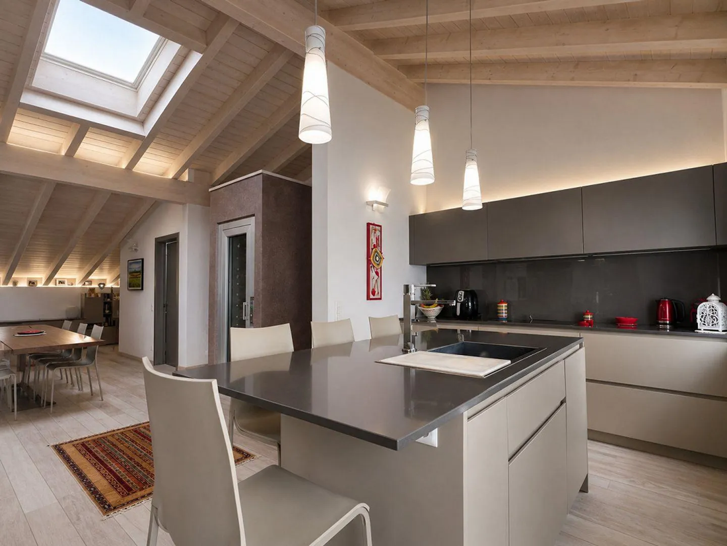 Casa esclusiva con alto standard e ascensore interno - Foto 6 di 22