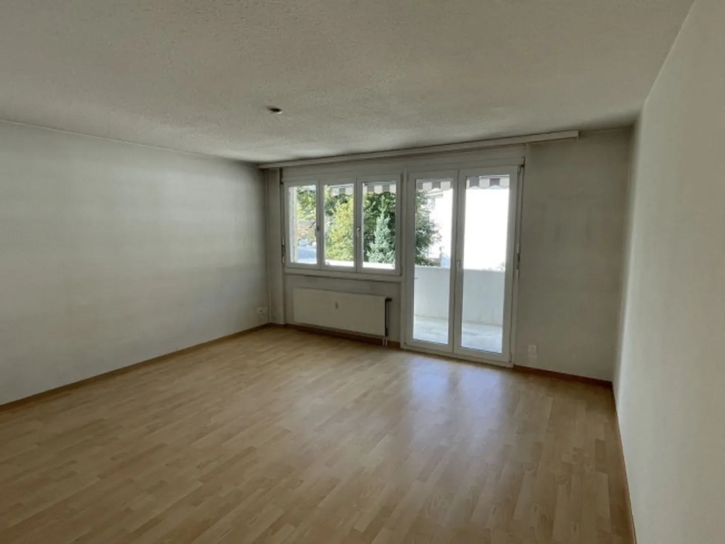 Apartment for rent - Photo 5 of 8