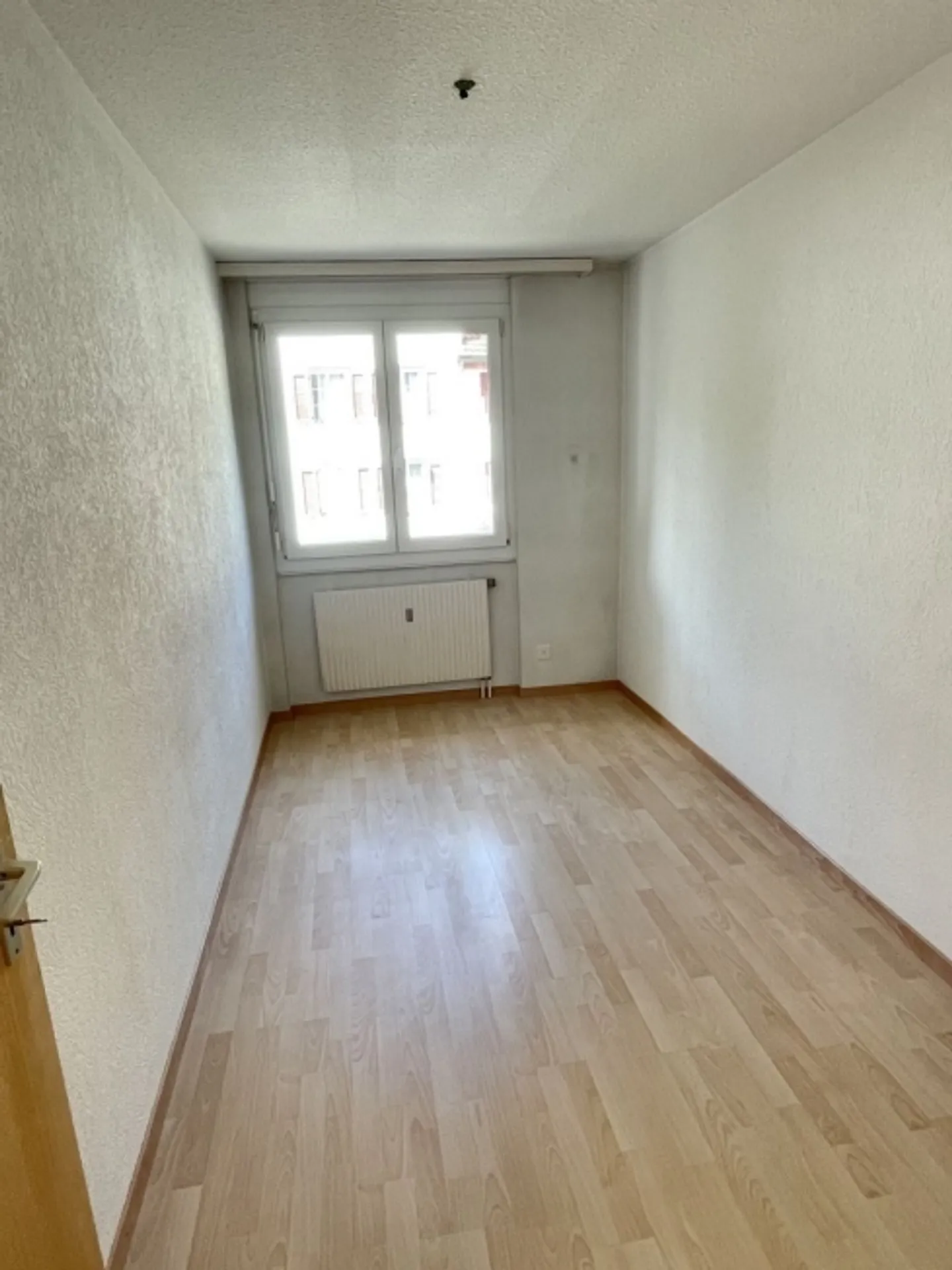 Apartment for rent - Photo 6 of 8