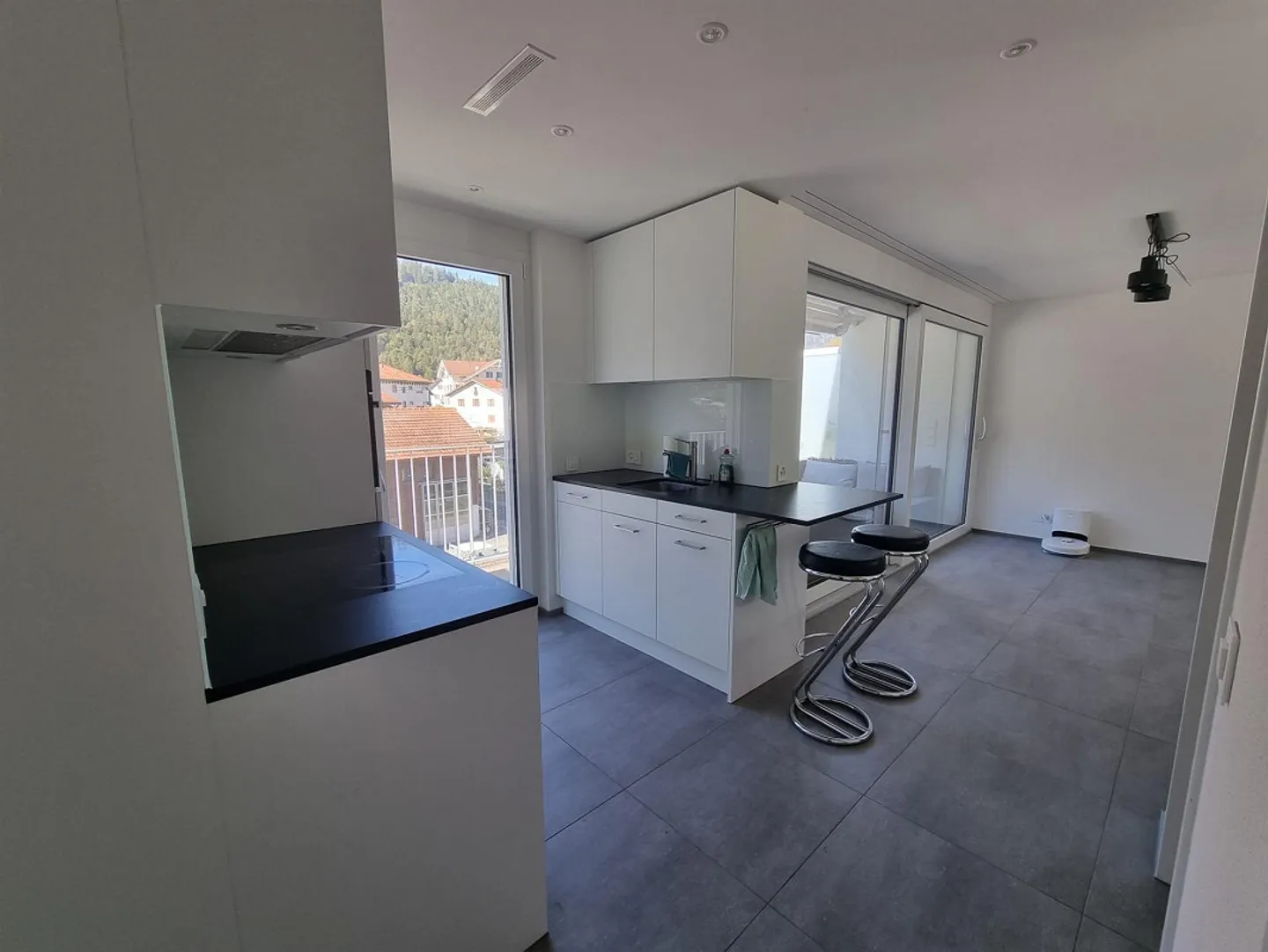 Bright Attic Apartment, 70sqm, high standard, 2 terraces with 26sqm - Photo 6 of 19