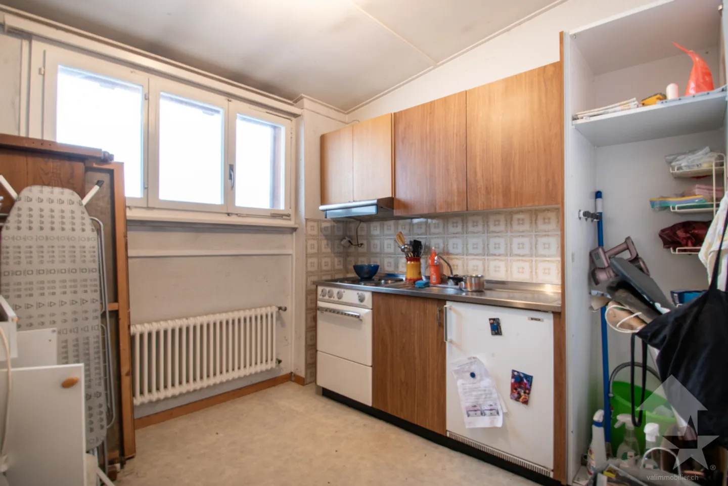 Ertragsgebäude (4,9% netto) im Stadtzentrum von Monthey - Foto 8 von 8