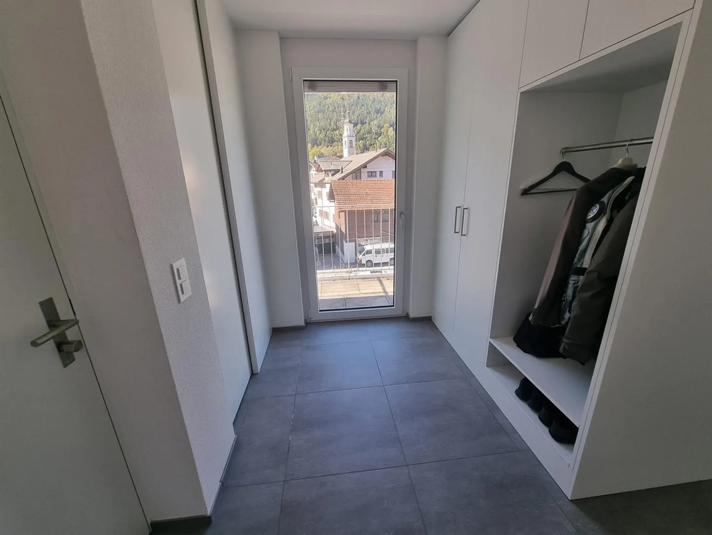 Bright Attic Apartment, 70sqm, high standard, 2 terraces with 26sqm - Photo 10 of 19
