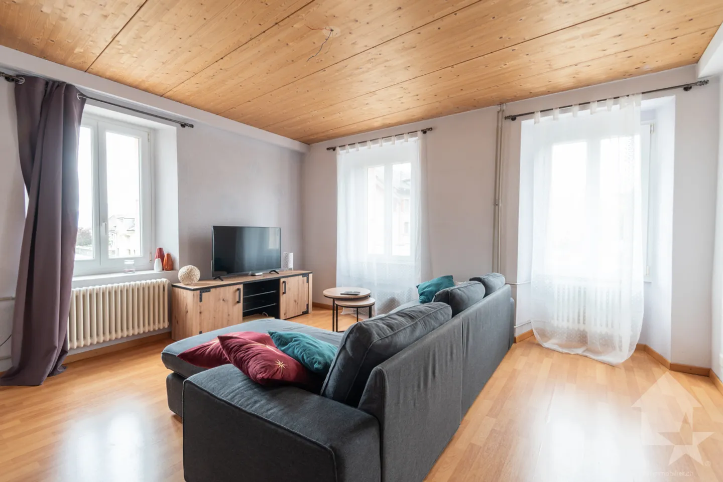 Ertragsgebäude (4,9% netto) im Stadtzentrum von Monthey - Foto 6 von 8