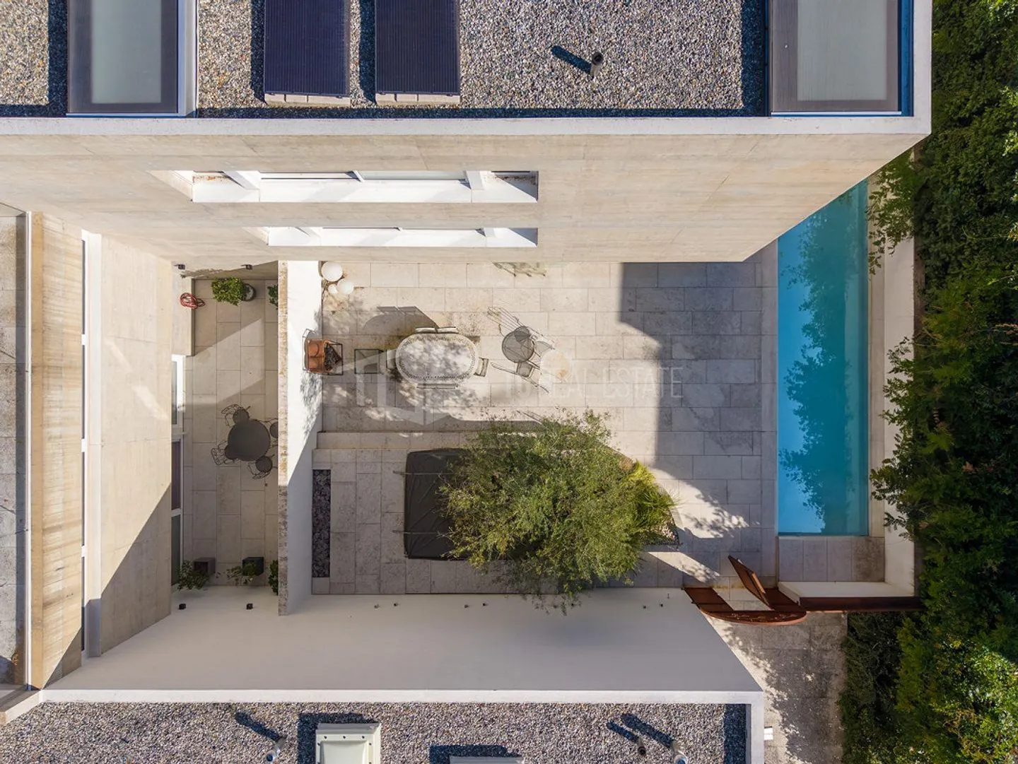 LUSSUOSA VILLA CON PISCINA E GIARDINO VICINO ALLA TASIS - Foto 3 von 30