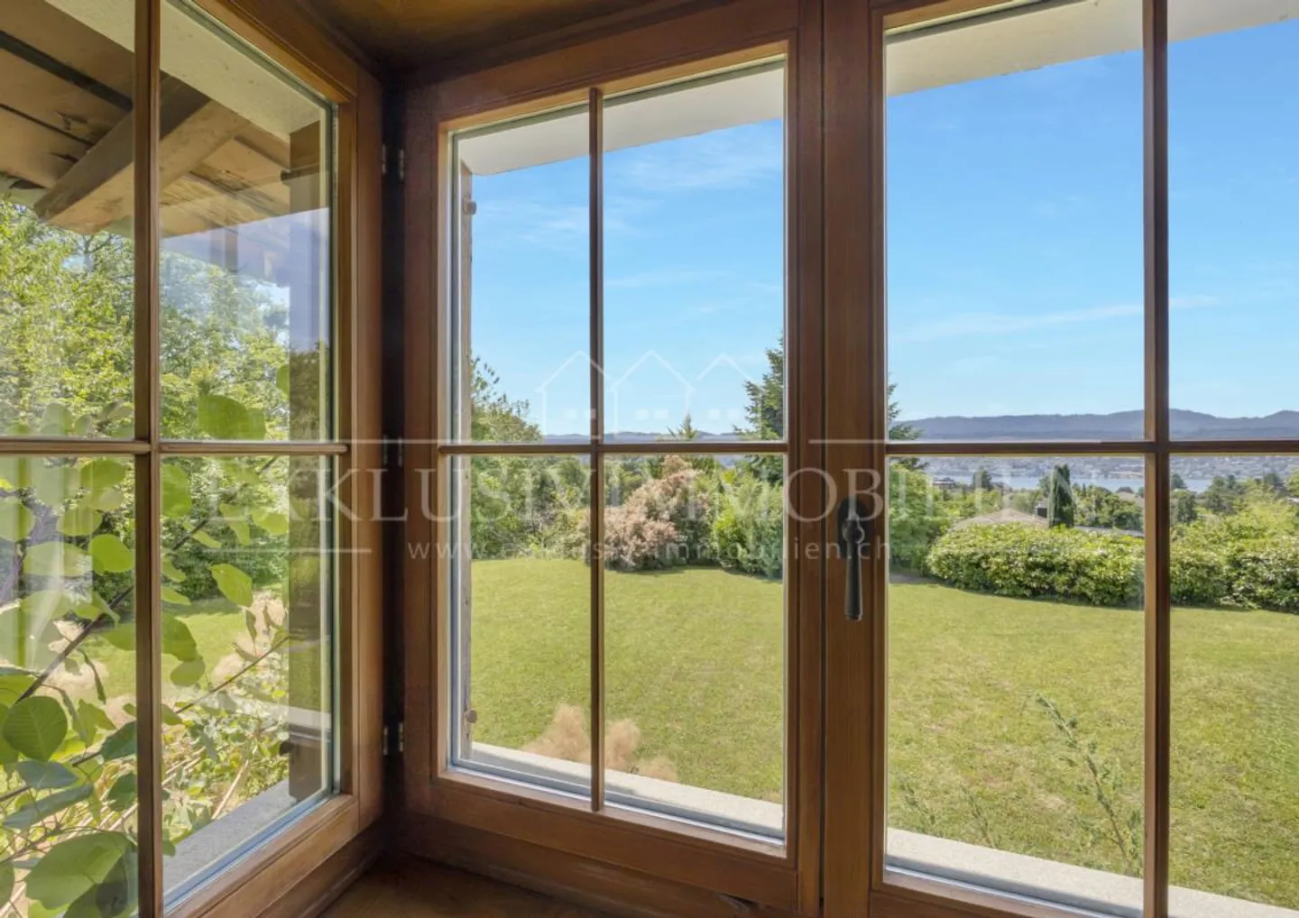 The window where happiness comes true - Photo 1 of 5