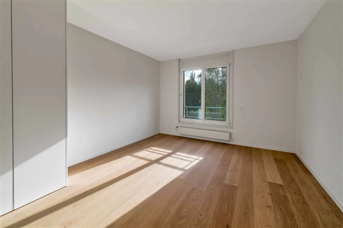 «Außergewöhnliches Duplex-Penthouse mit 100 m2 Terrasse - nur einen Steinwurf vom See entfernt» - Foto 6 di 13