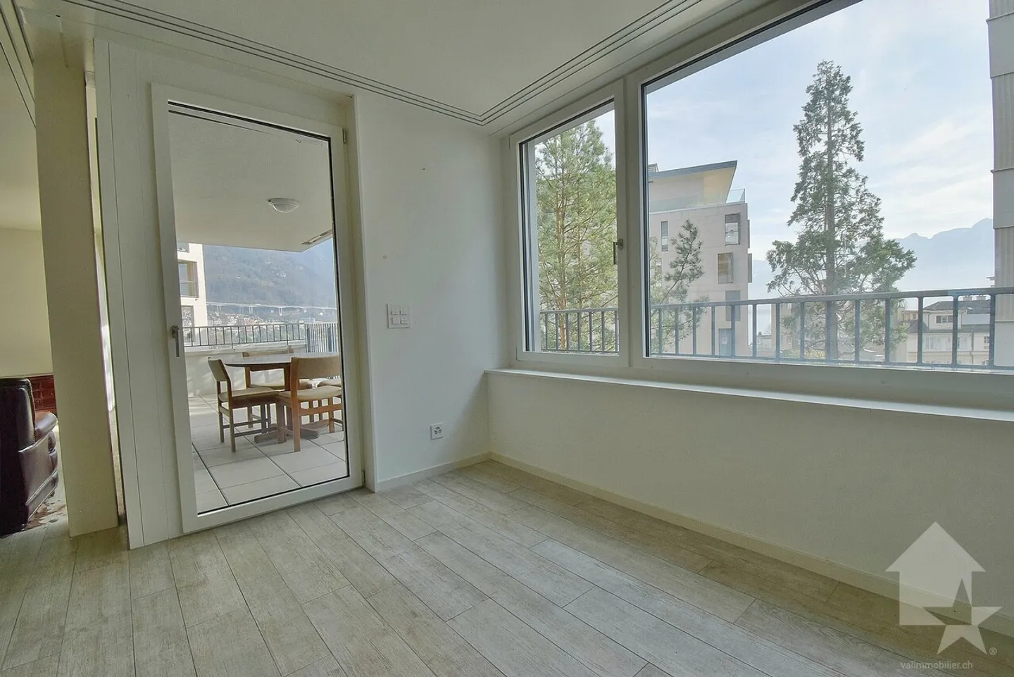 Magnifico appartamento di 4.5 locali nel centro di Montreux a due passi dal lago - Foto 4 di 17
