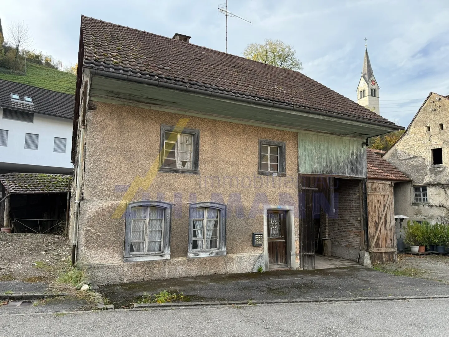 Casa da ristrutturare nel cuore di Würenlingen - Foto 4 di 8