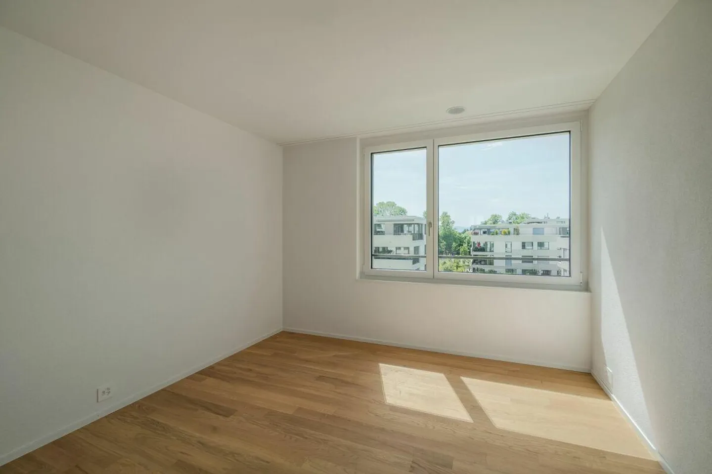 Appartamento moderno di 3,5 stanze al lago - Foto 9 di 13