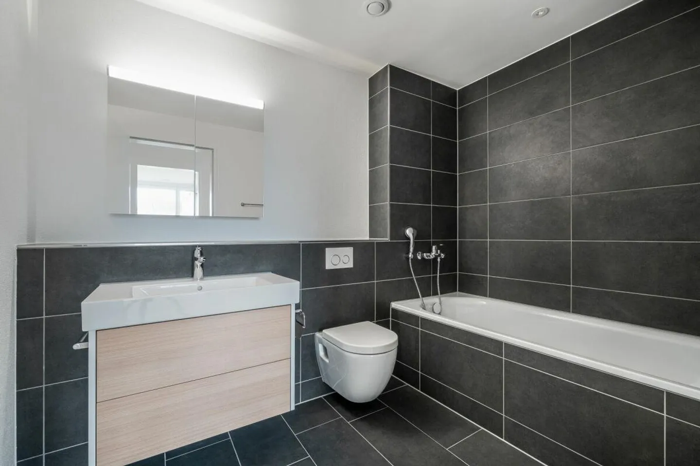 Appartamento moderno di 3,5 stanze al lago - Foto 11 di 13