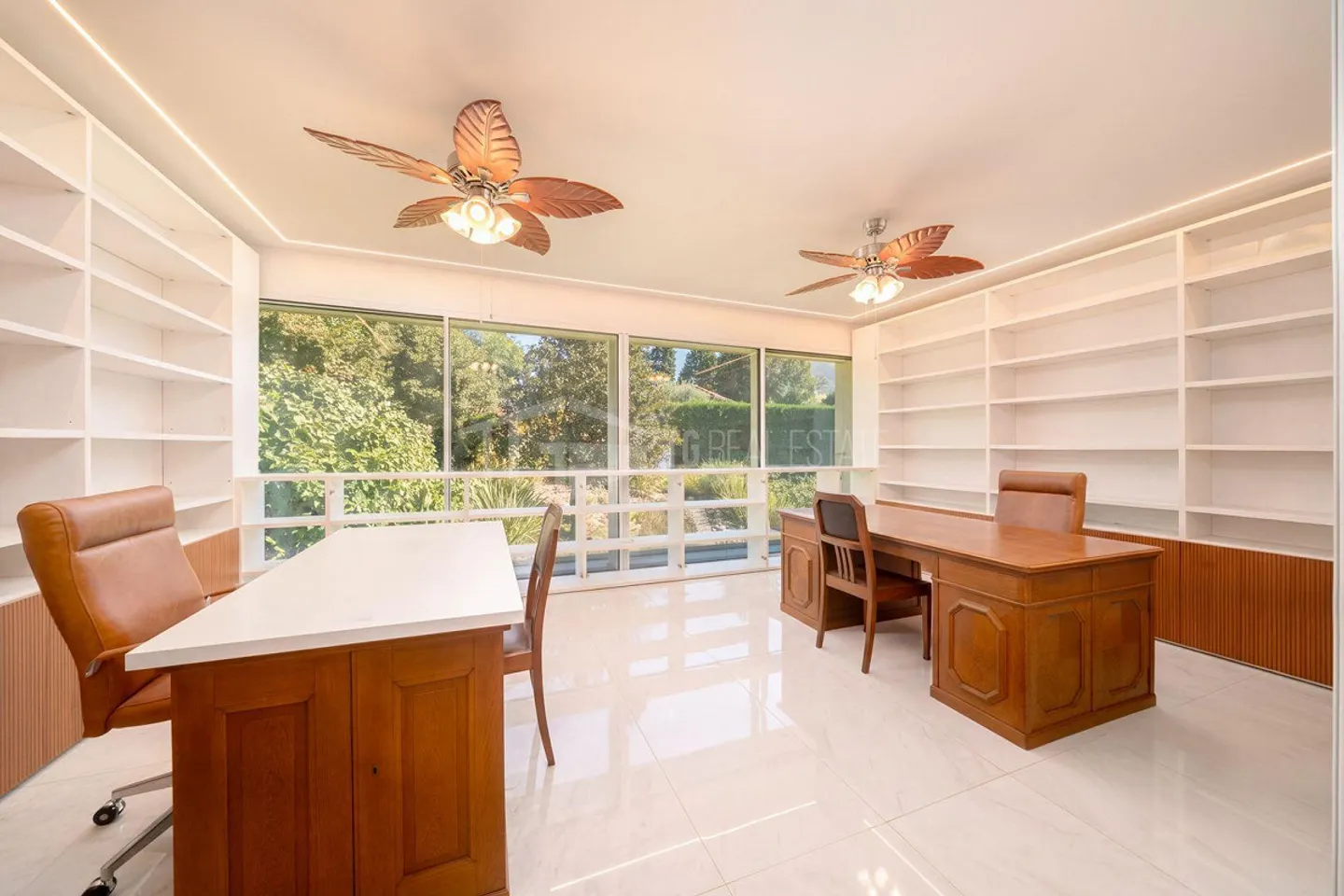 LUSSUOSA VILLA CON PISCINA E GIARDINO VICINO ALLA TASIS - Foto 11 von 30