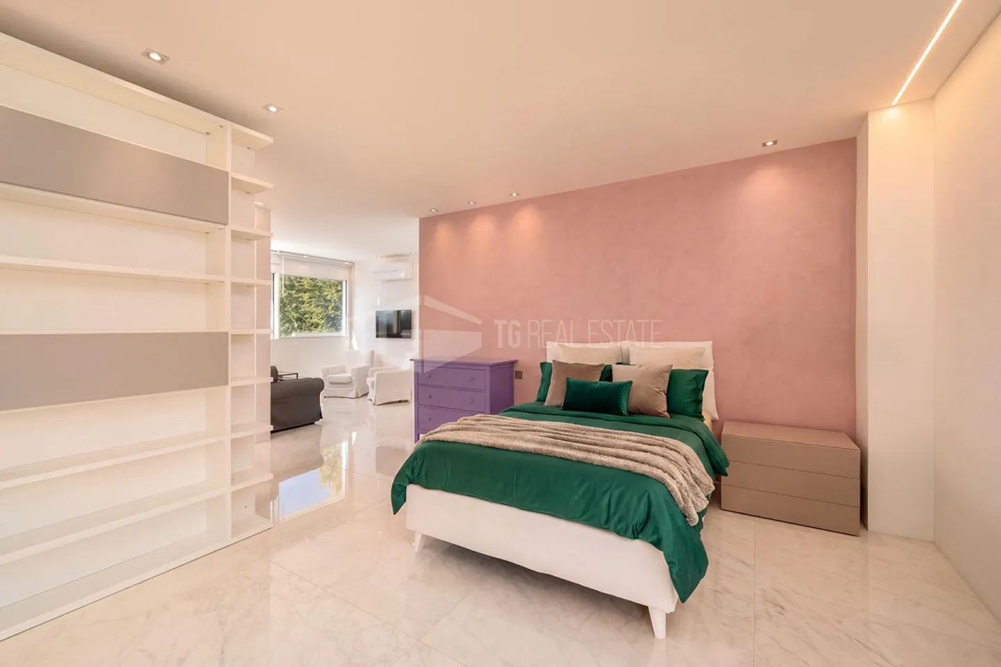 LUSSUOSA VILLA CON PISCINA E GIARDINO VICINO ALLA TASIS - Foto 14 von 30