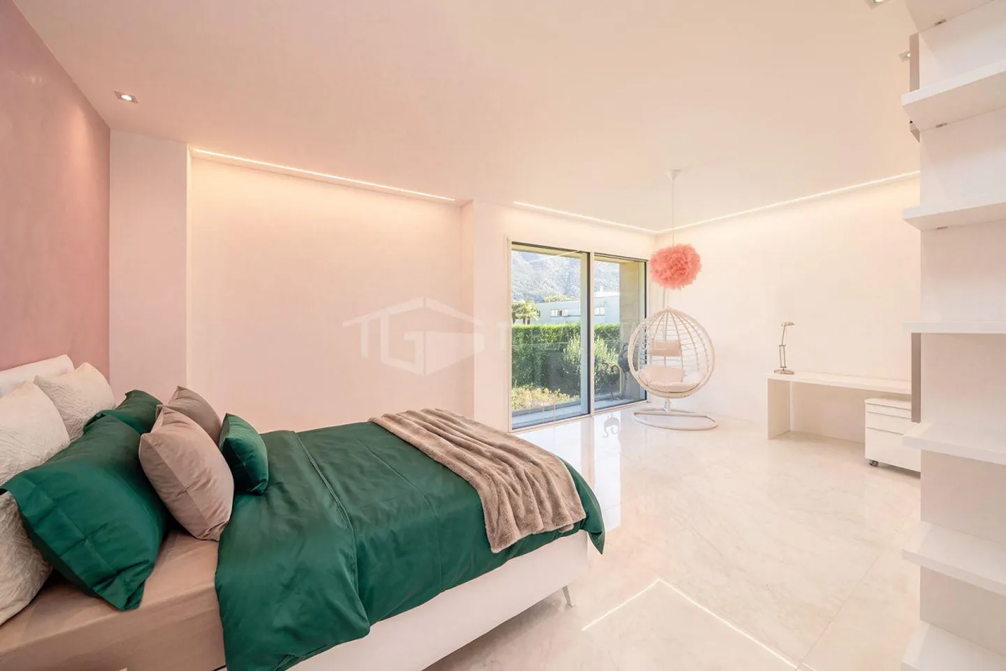 LUSSUOSA VILLA CON PISCINA E GIARDINO VICINO ALLA TASIS - Foto 23 von 30