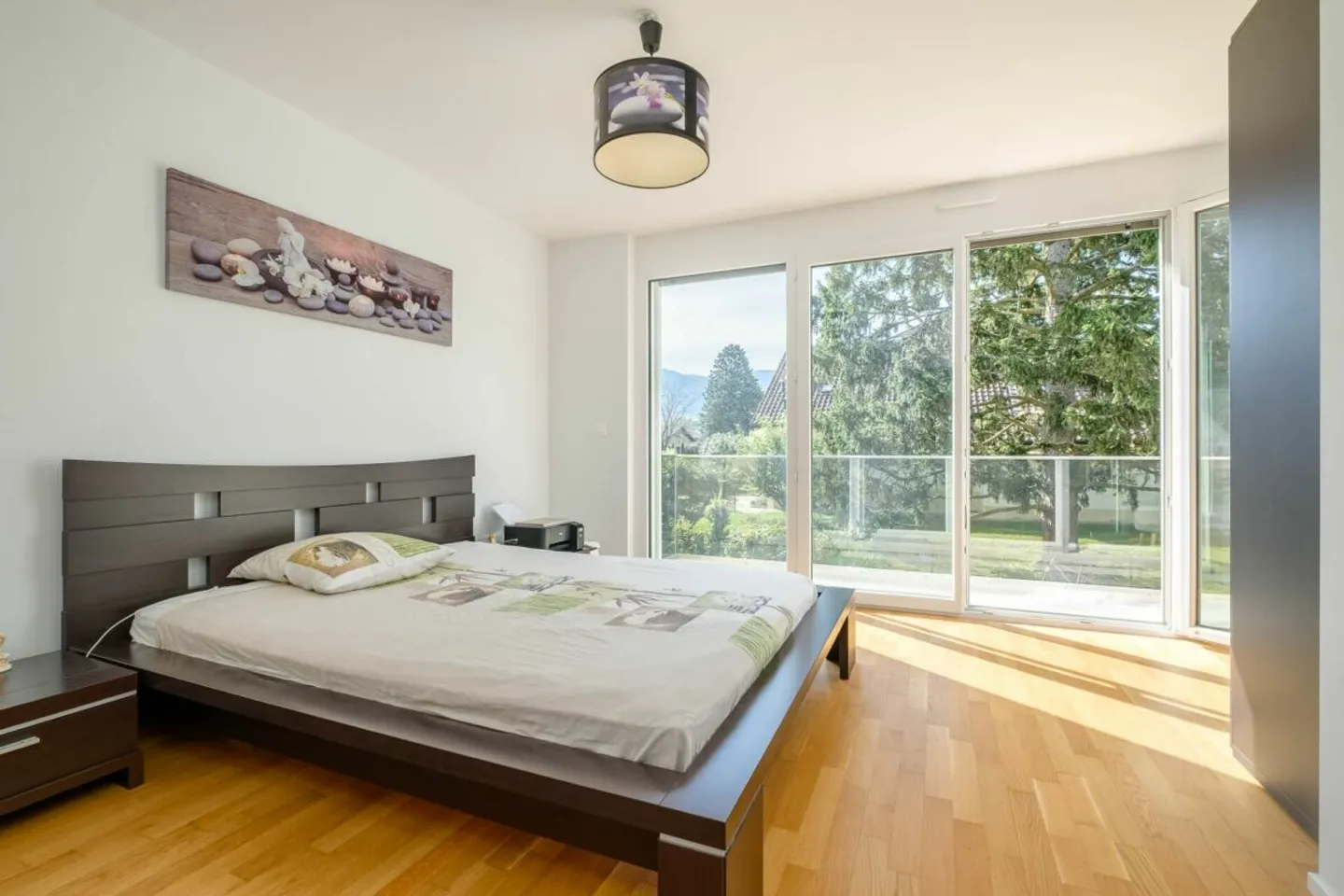 Row house for sale - Photo 4 of 7