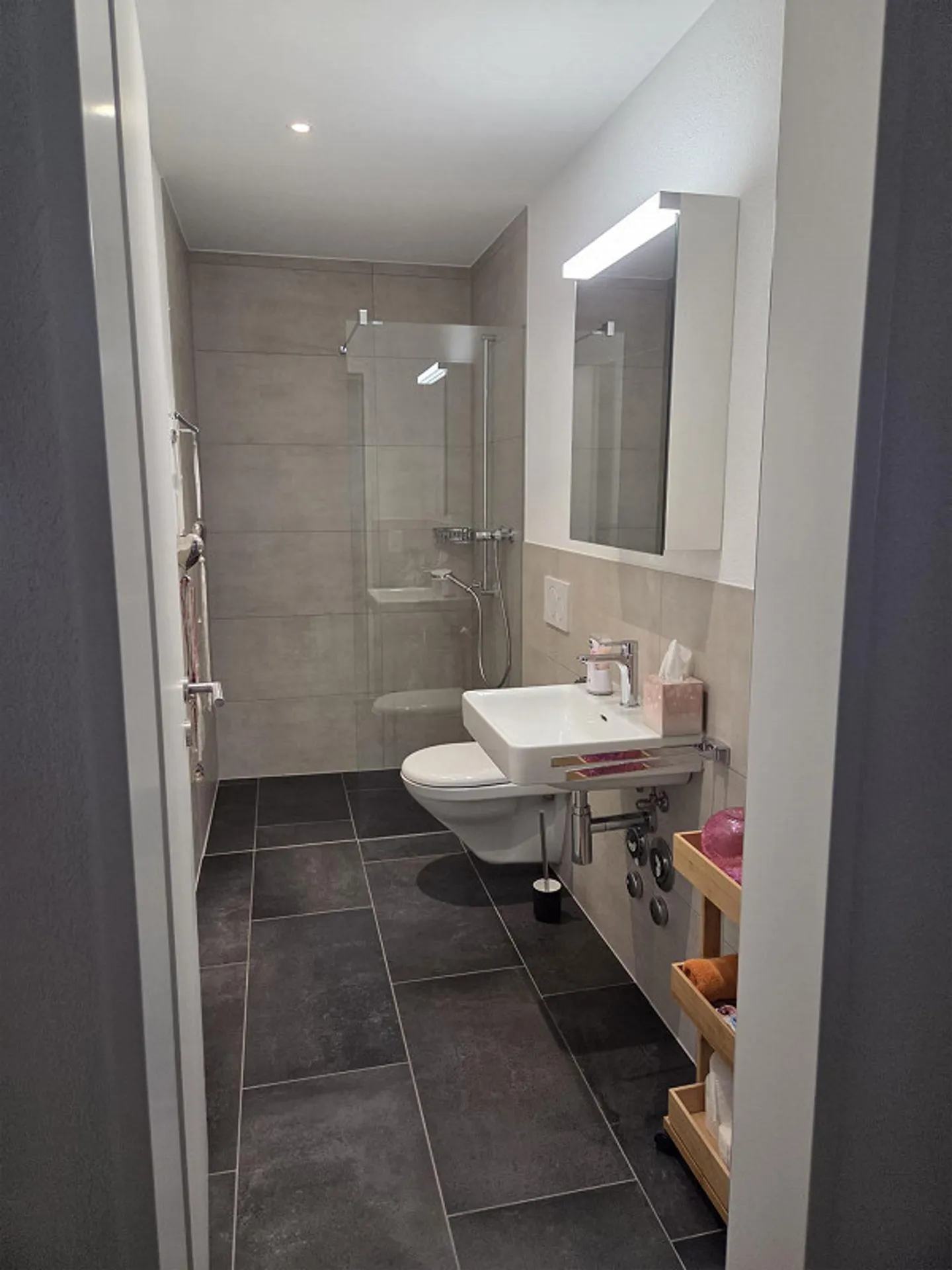 Moderne und  zentrale 3.5 Neubauwohnung - Foto 7 von 14