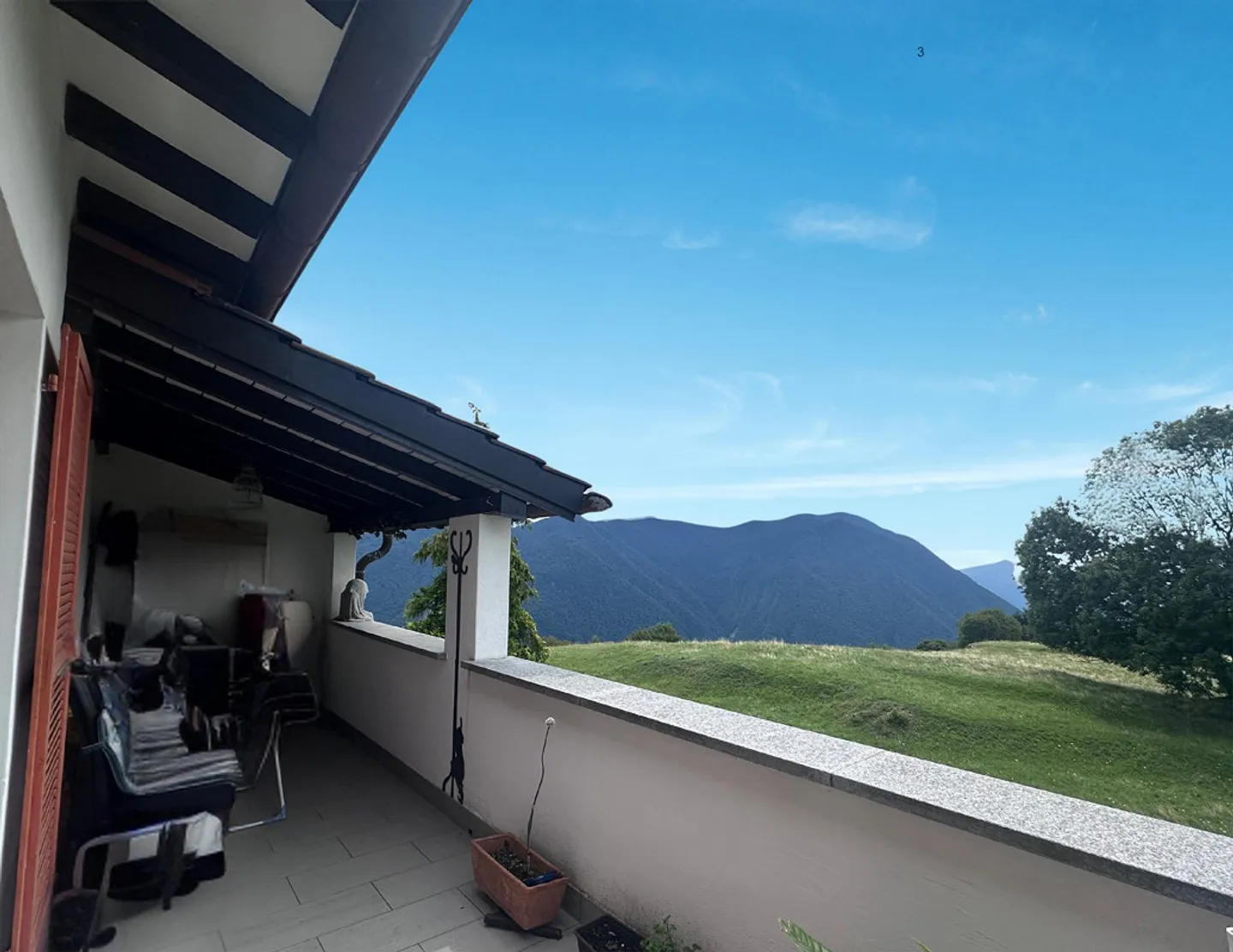 Casa con due appartamenti con vista e sole - Foto 5 di 7