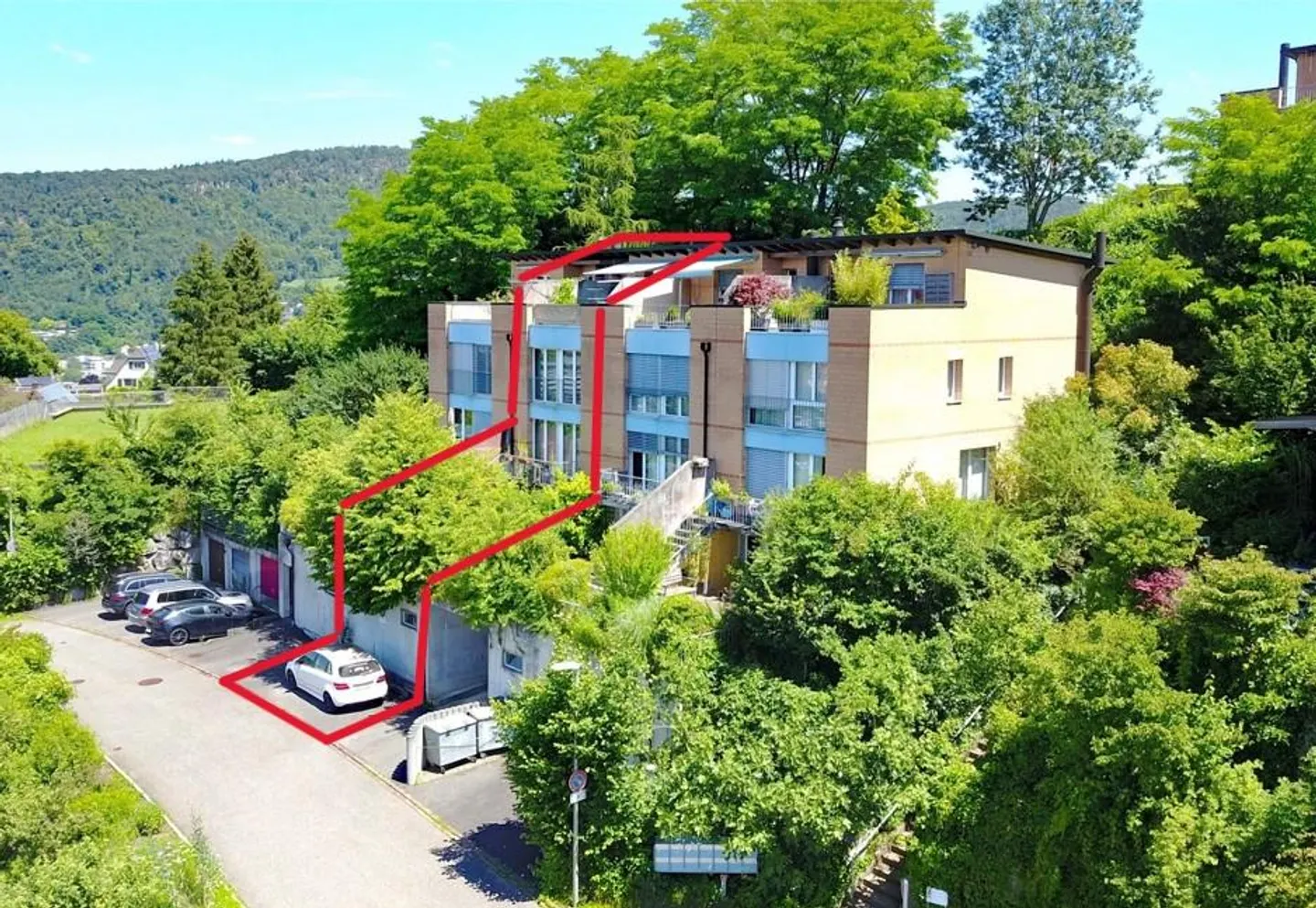 Casa a schiera di 5,5 stanze - recentemente ristrutturata - Foto 1 di 30