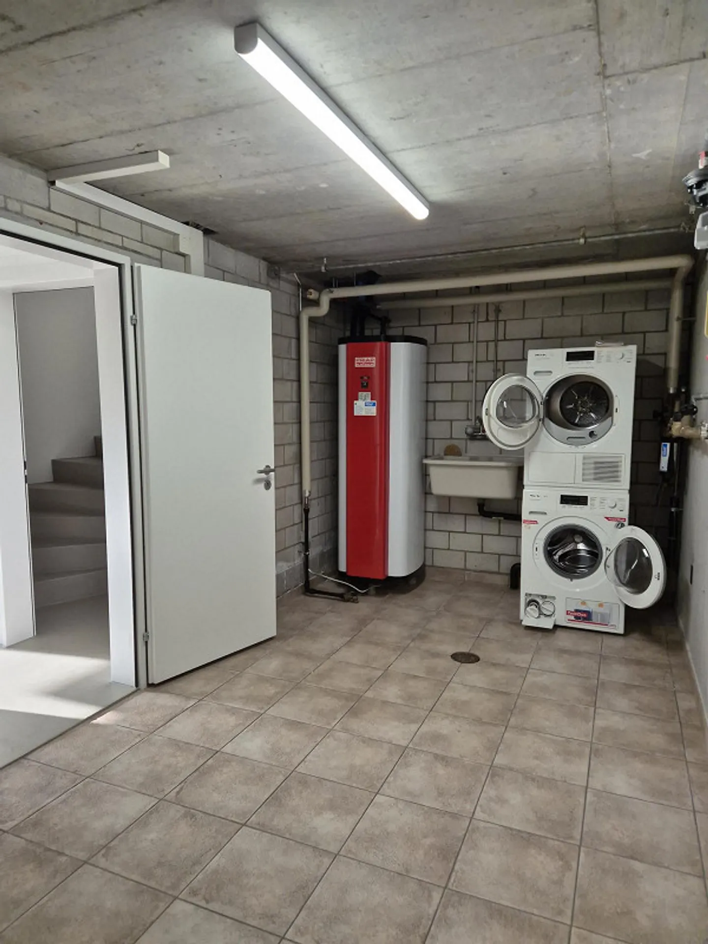 Casa a schiera di 5,5 stanze - recentemente ristrutturata - Foto 20 di 30