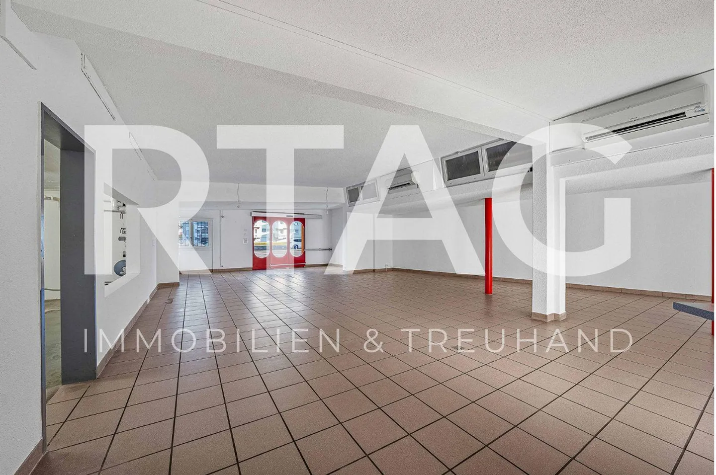 affari - Foto 1 di 13