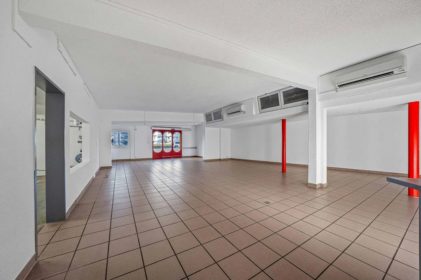 affari - Foto 2 di 13