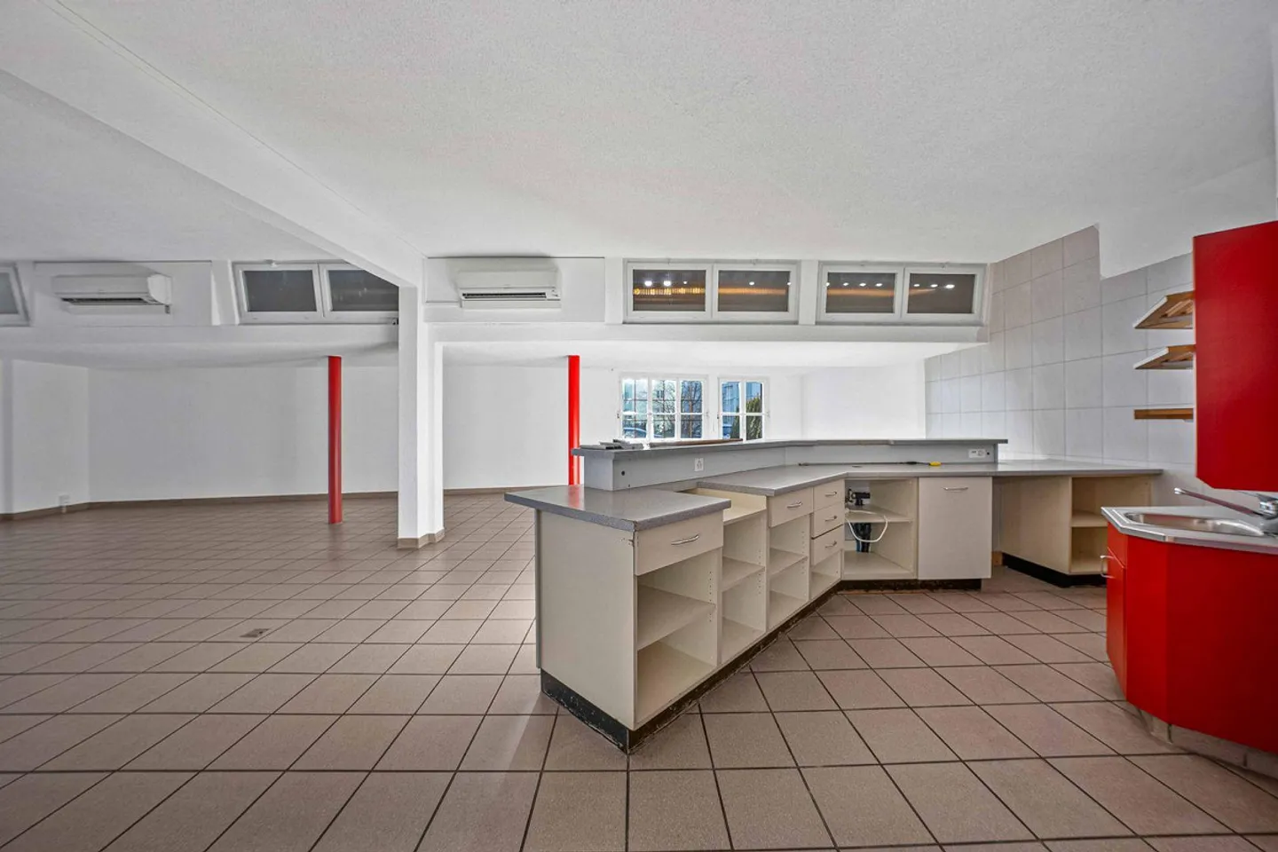 affari - Foto 3 di 13