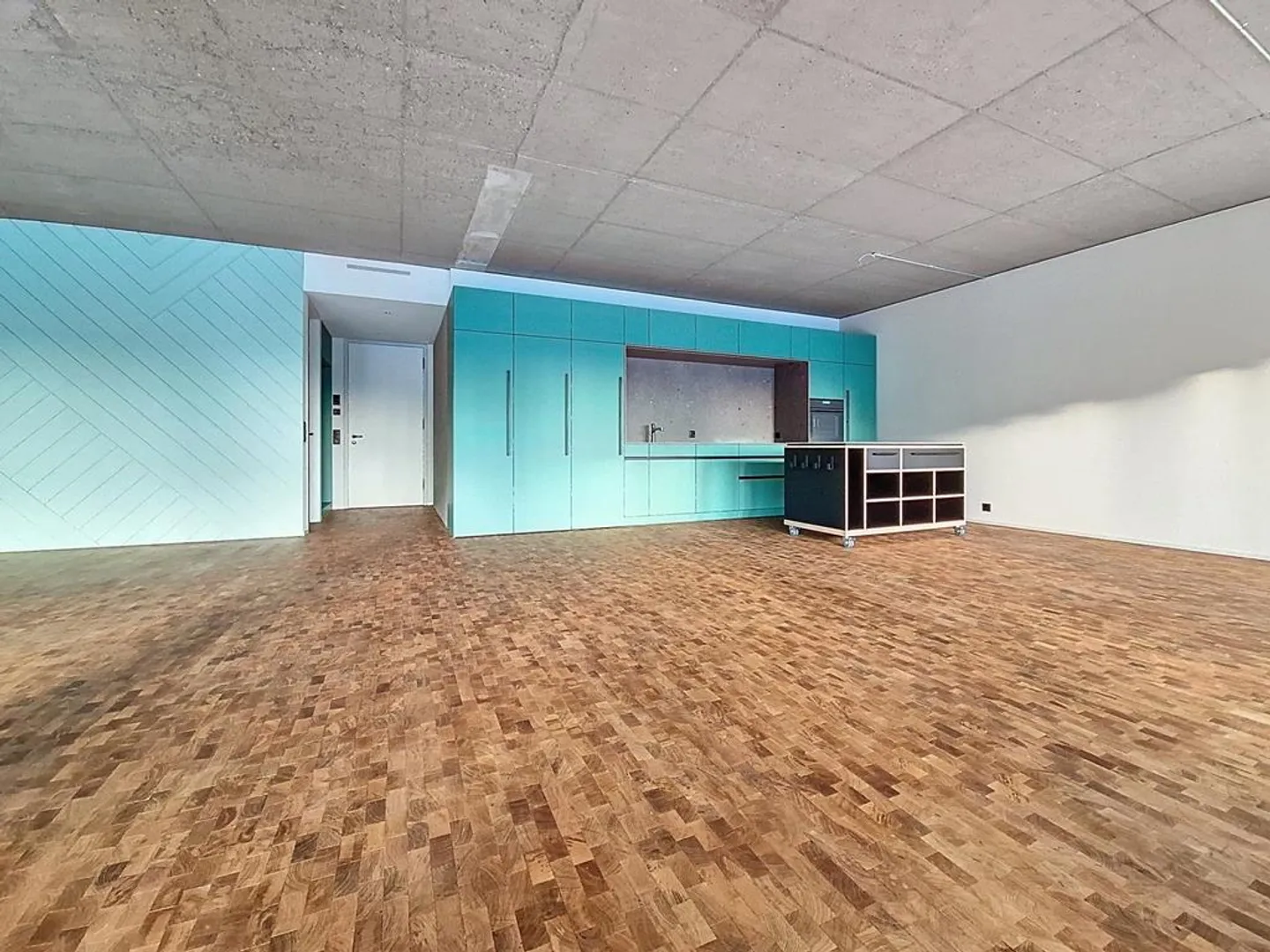 Loft for use as an atelier or office space - Photo 4 of 8